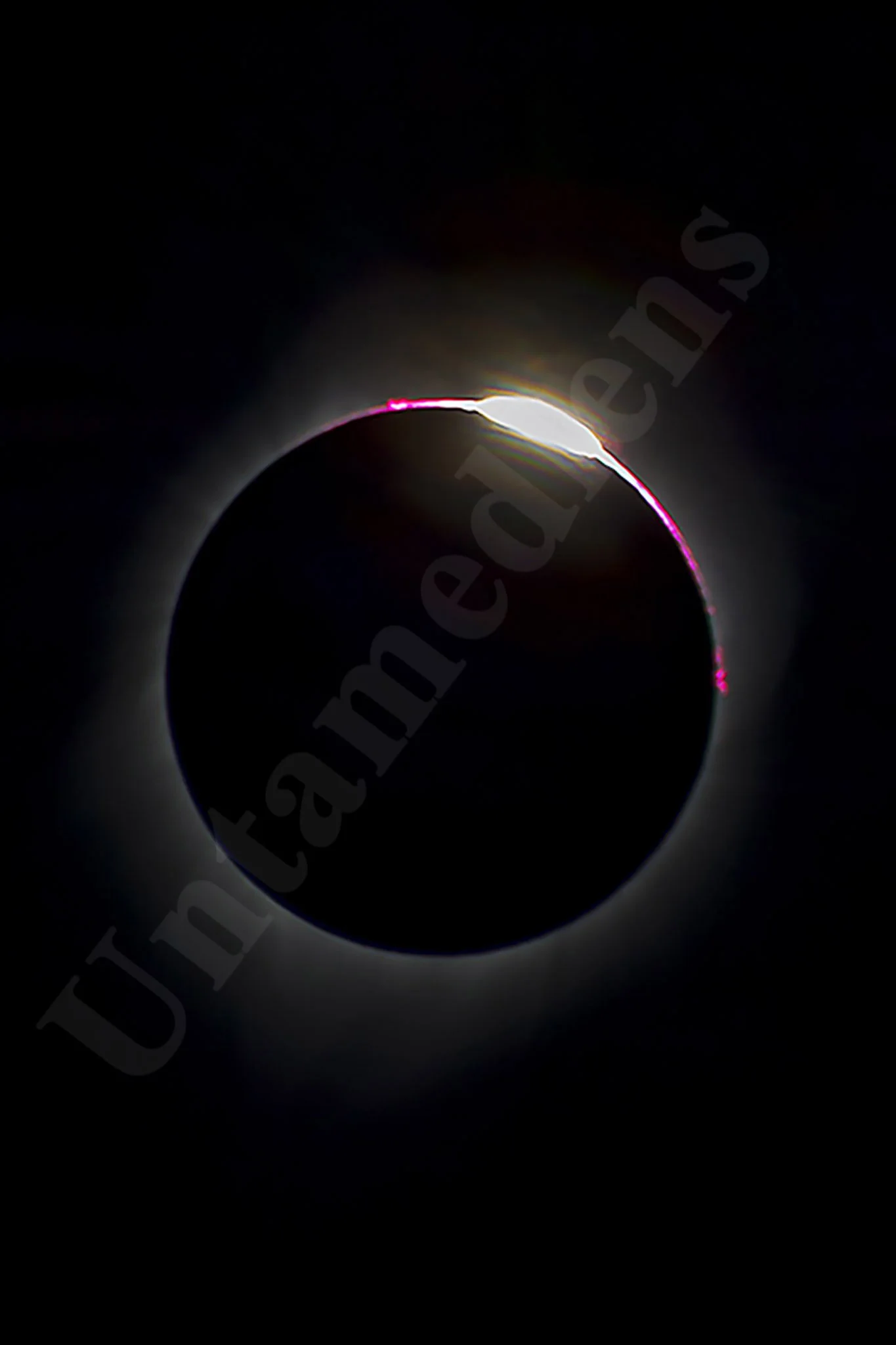 Edge of Totality
Diamond ring