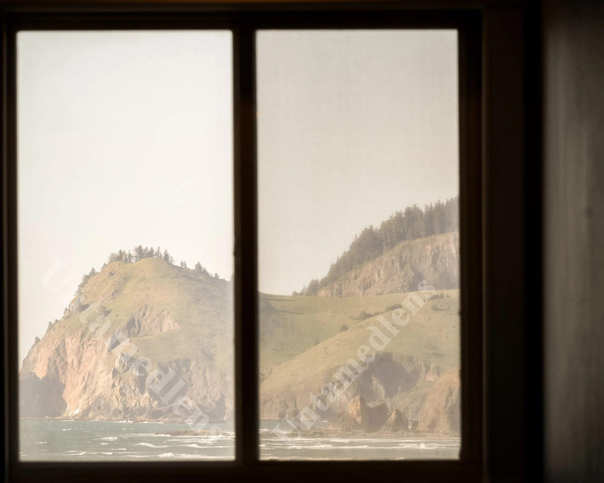 Through the Glass
Lincoln City