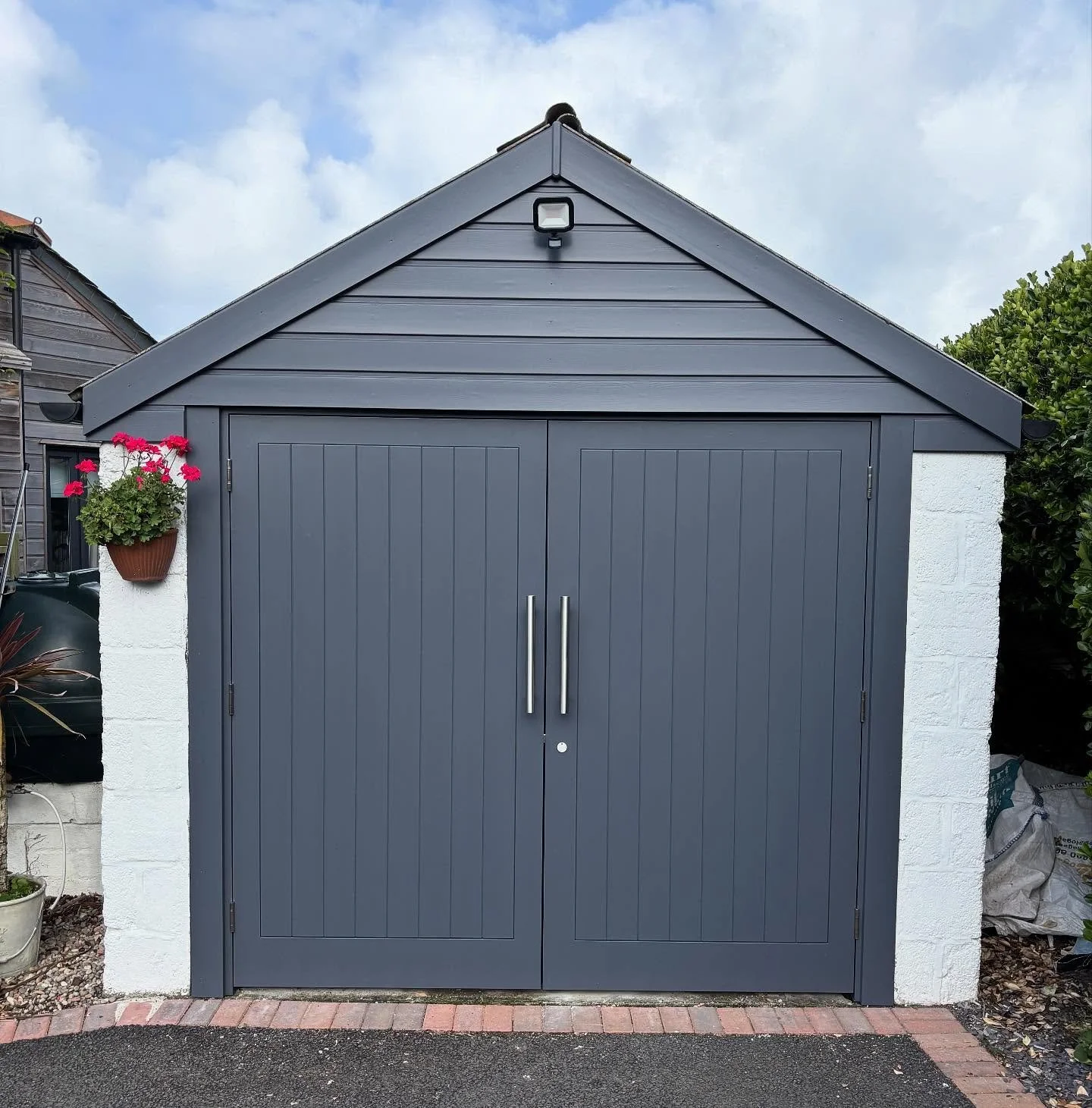 Freshly completed replacement garage doors and gable cladding @richardssusan8 #garagedoors #joinery #bespoke #bespokejoinery #treyarnonbay #cornwall #woodwork #woodworking
