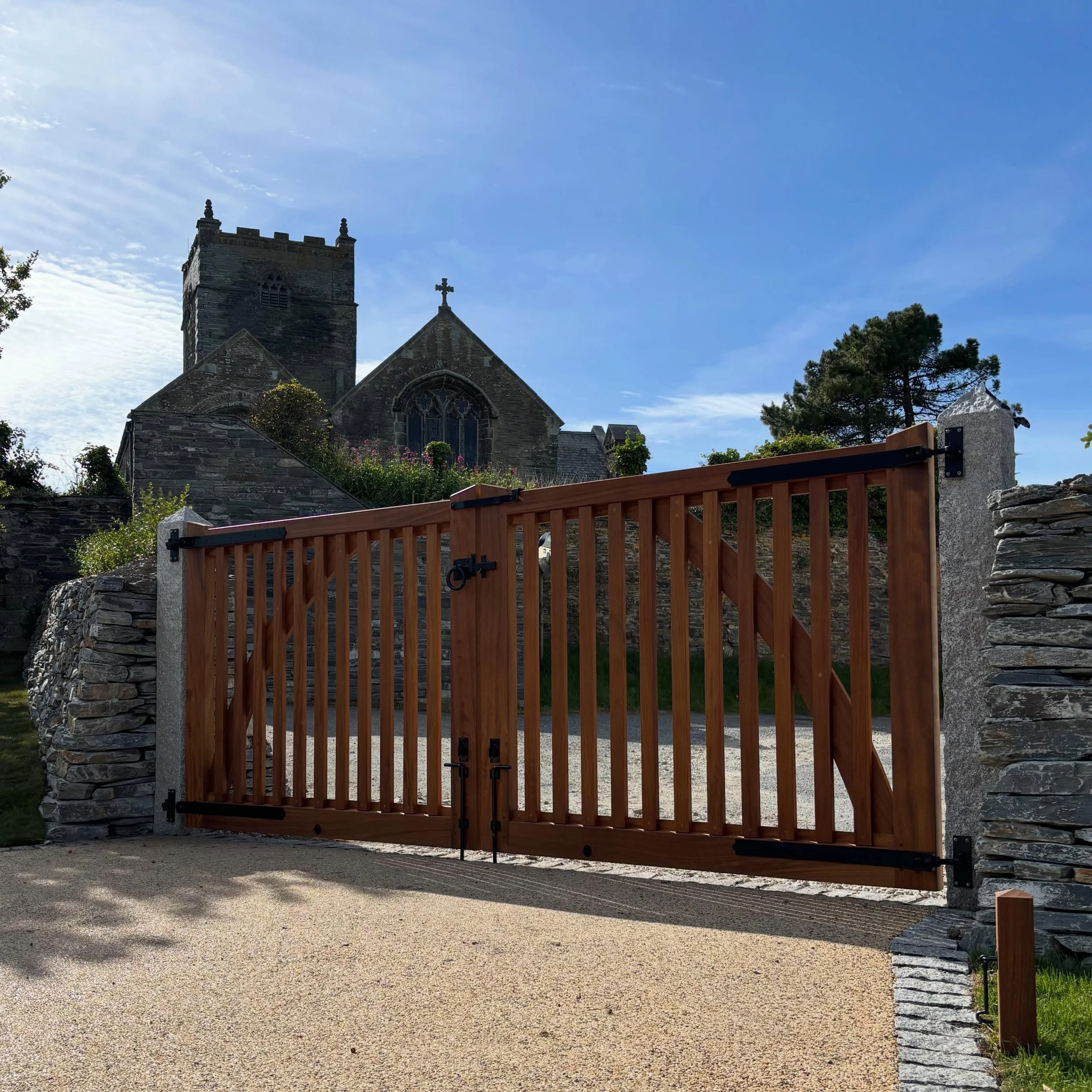 Lovely pair of Iroko gates manufactured for the Church House in st Merryn #gates #churchhouse #stmerryn #bespokejoinery #cornwall