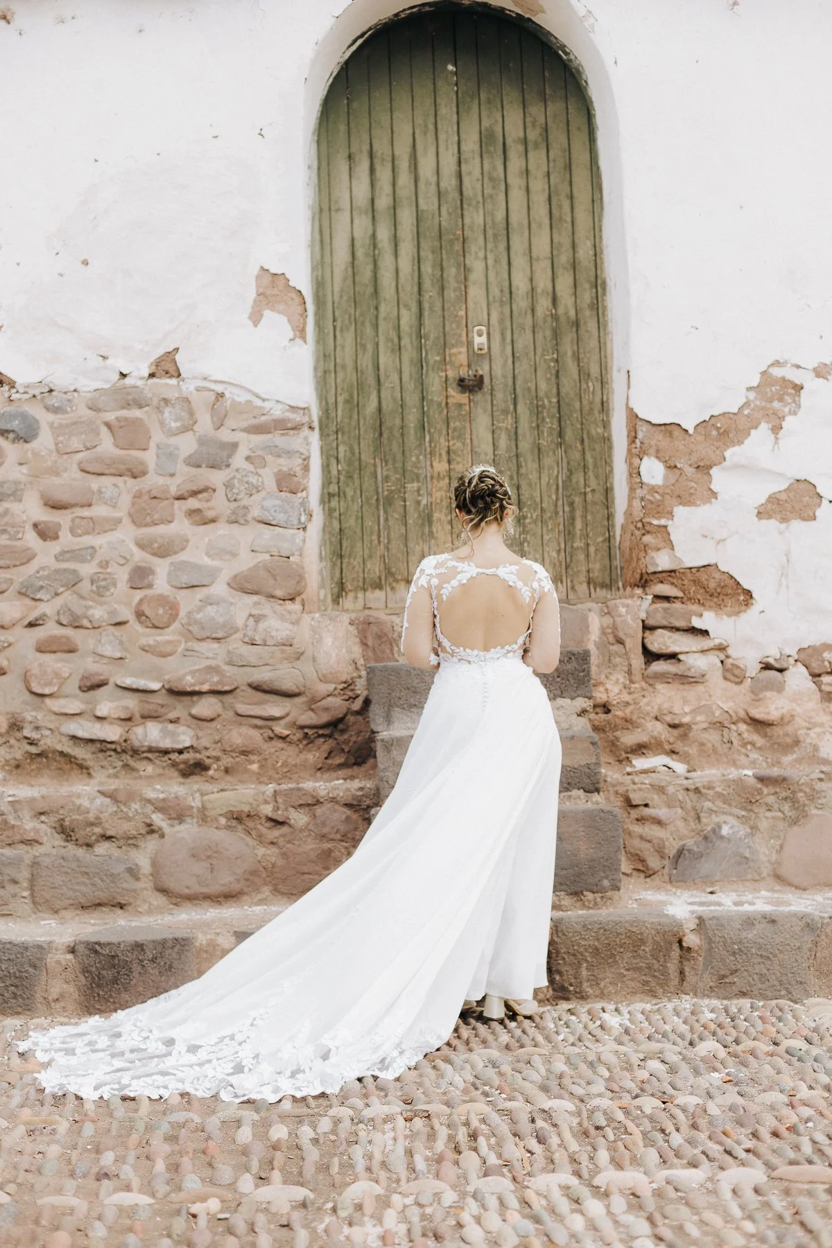 Preparativos de novia, realizada por Carlos Córdoba, fotógrafo de bodas de Medellín Colombia