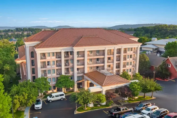 Clarion Inn Branson | Official Hotel Website | Book Direct & Save | The ...