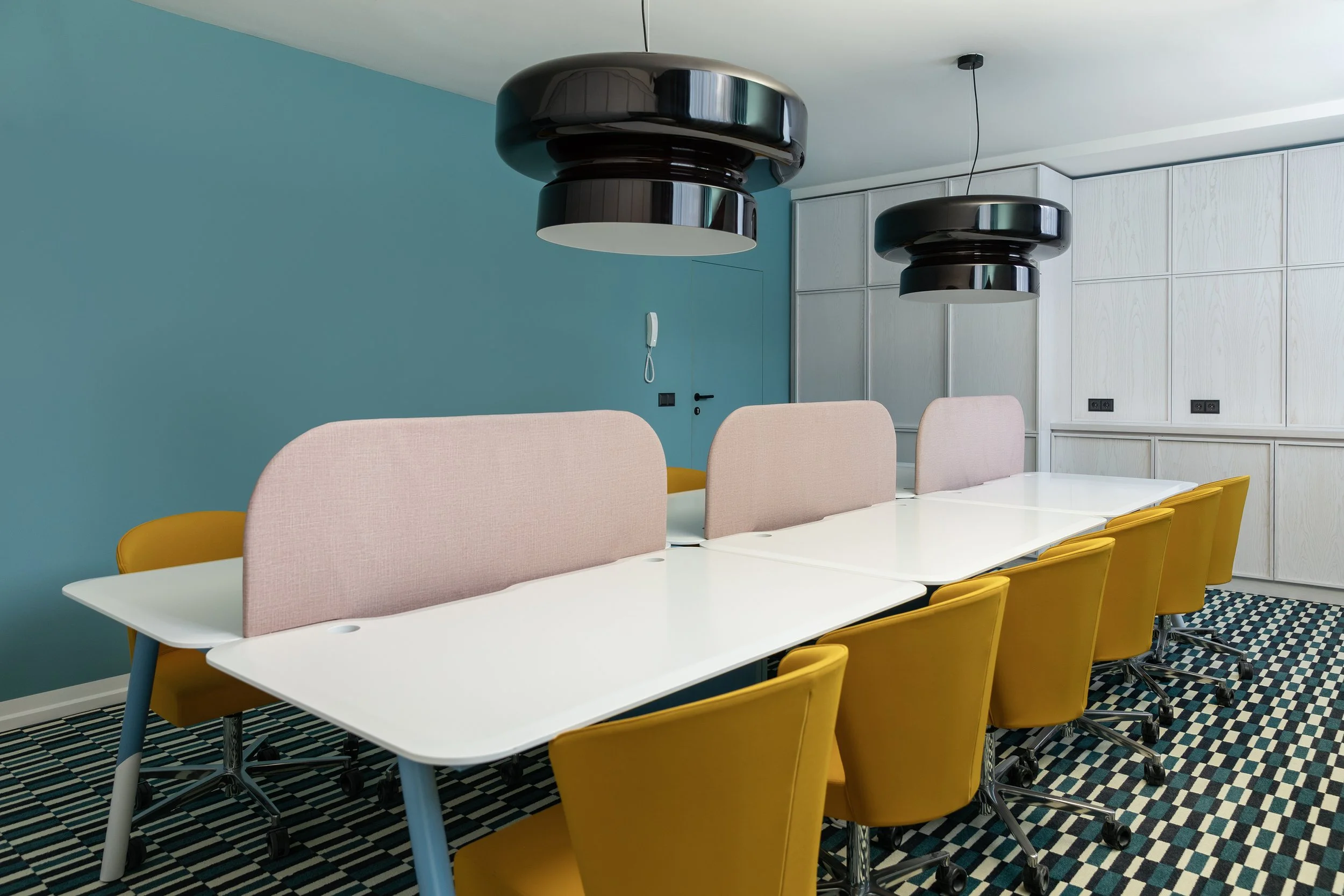 Meeting room-9617-Enhanced-NR copy.jpg