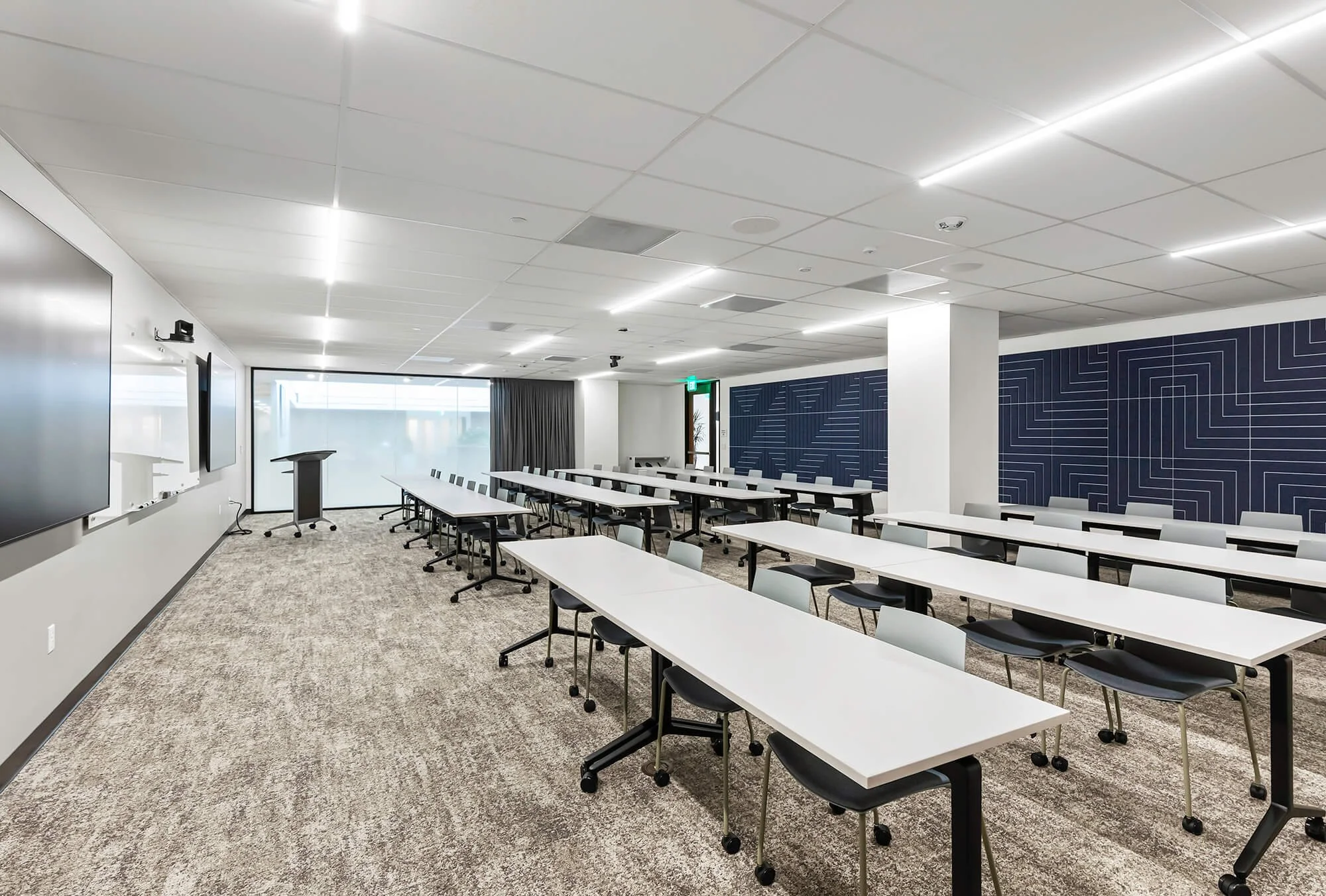 07_Conference Room.jpg