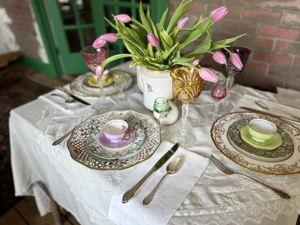 How to Identify a Maker’s Mark and Their History |EASTER TABLE IDEAS