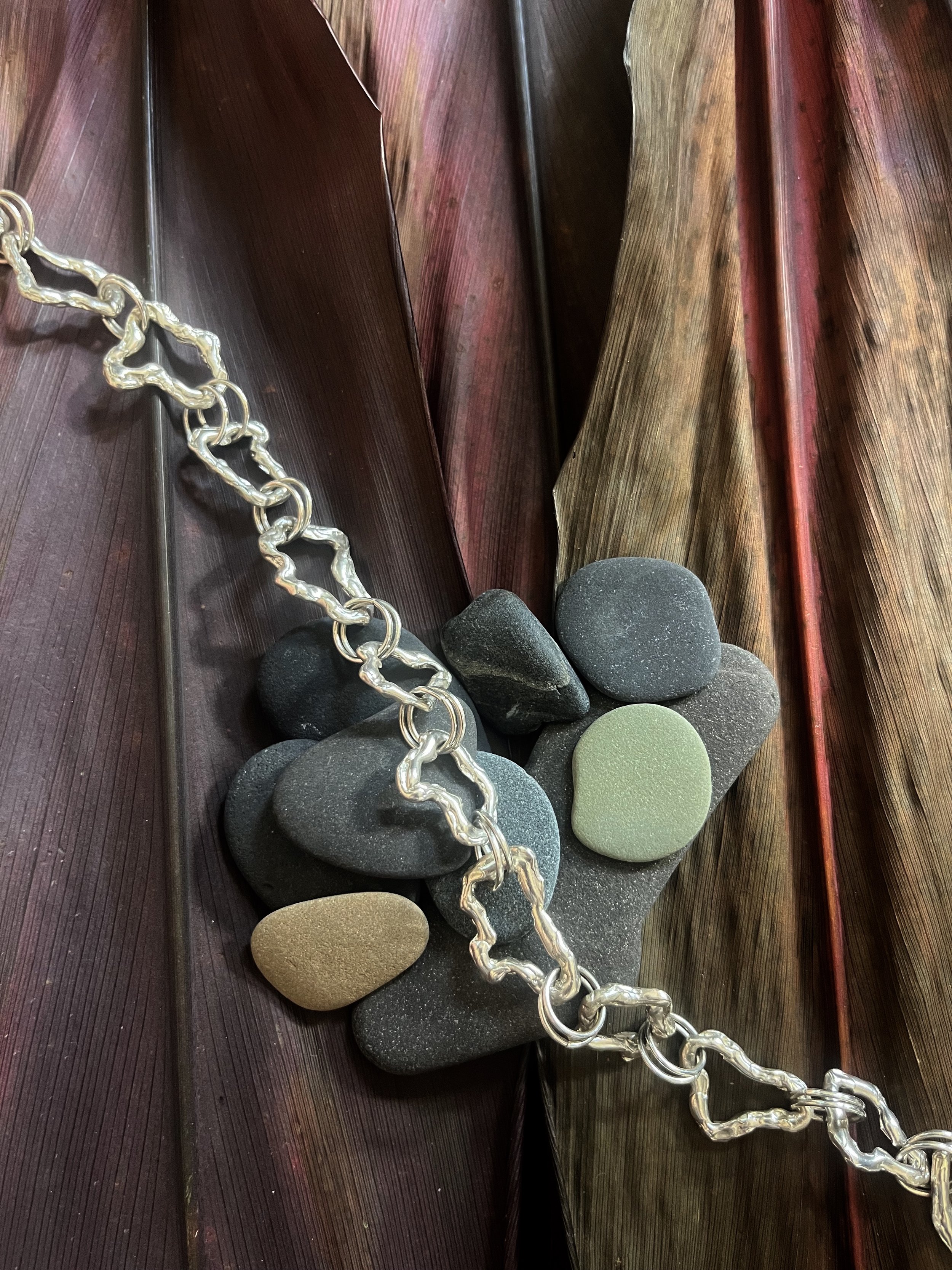 squiggle necklace 3.jpeg