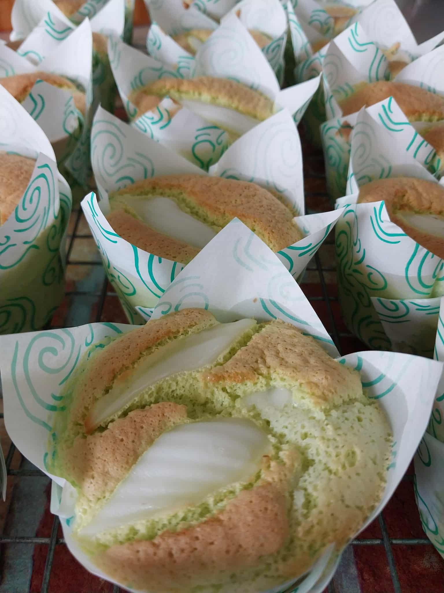 Fruit Bakery; Chiffon, Flourless cake