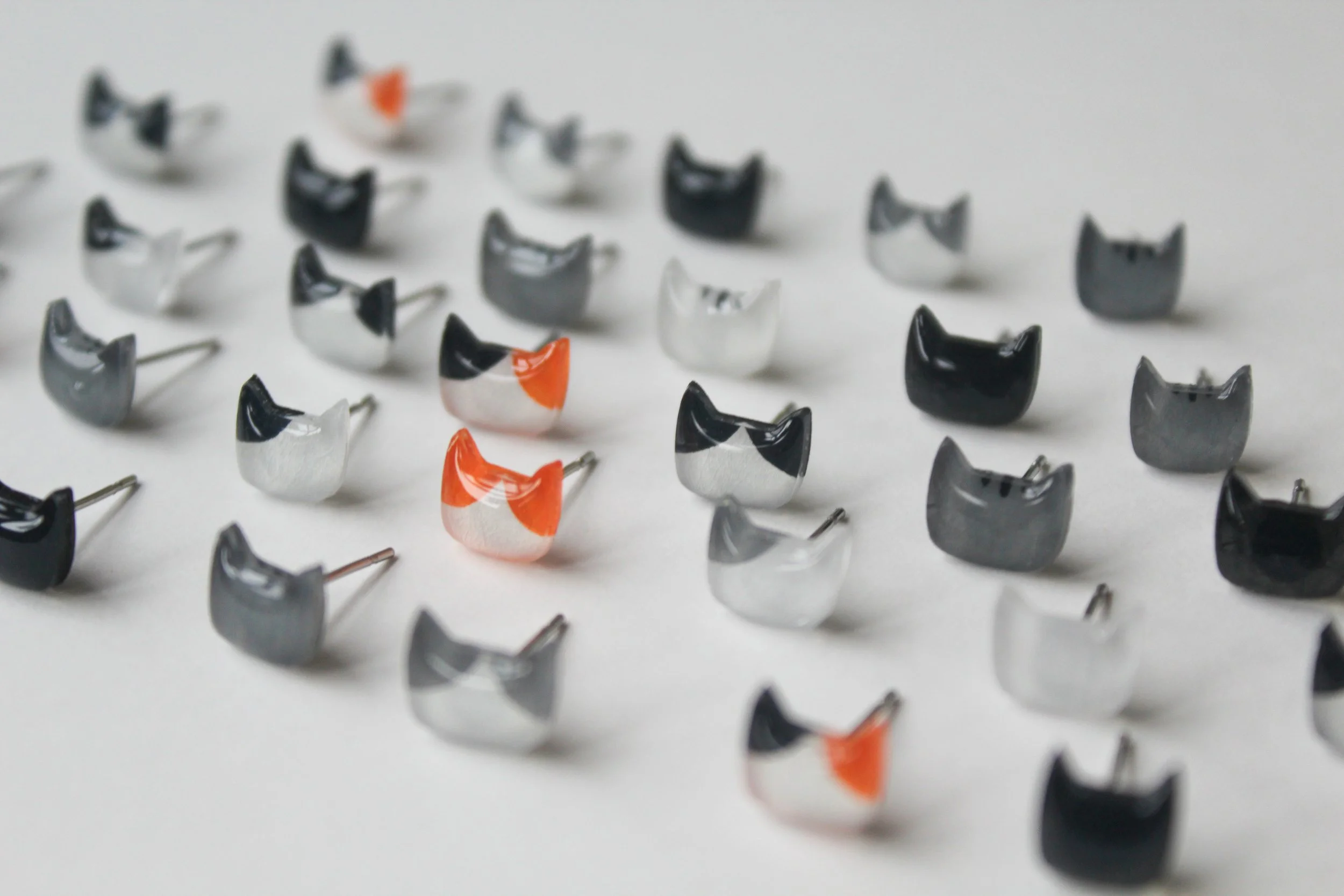 Cat Studs