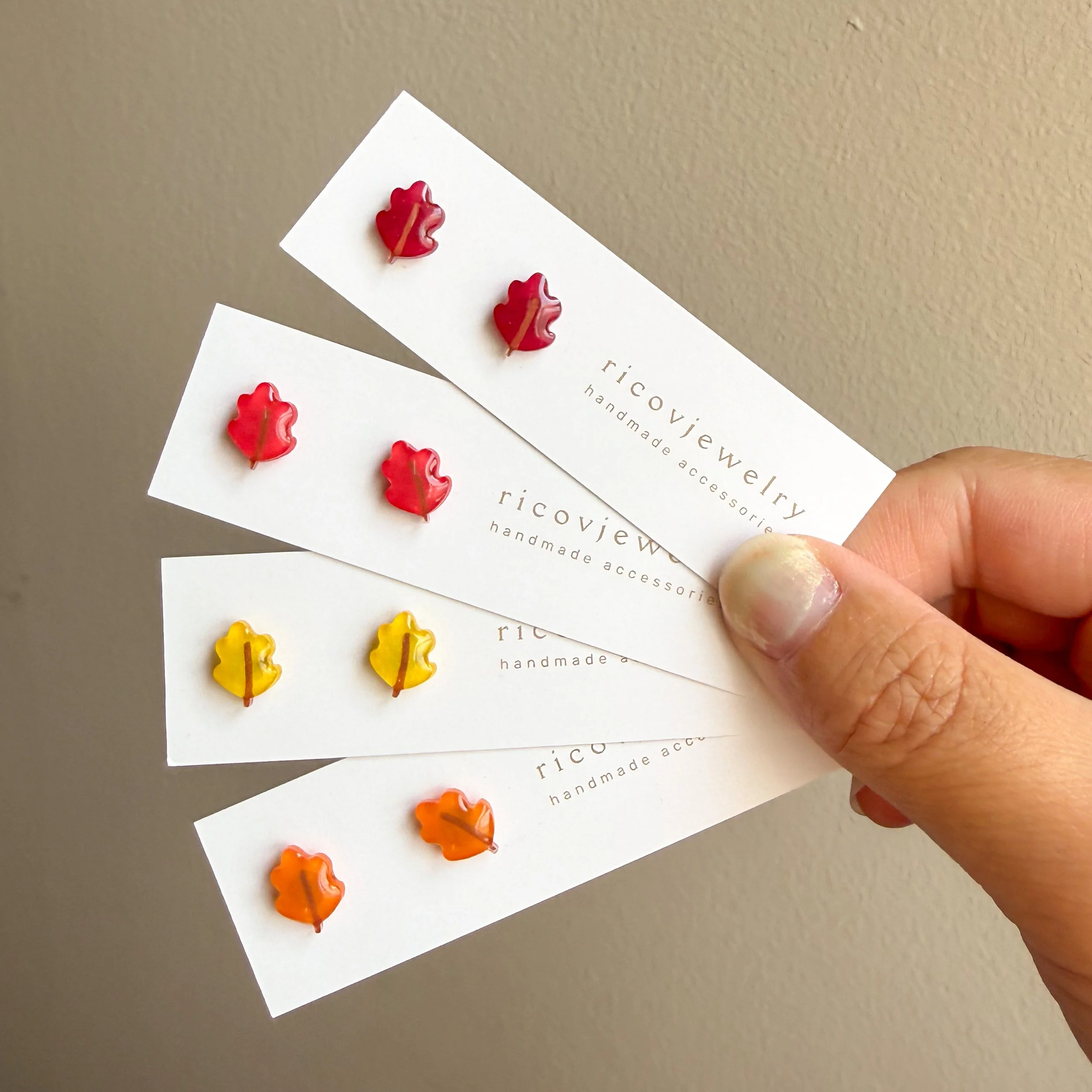 Leaf Studs