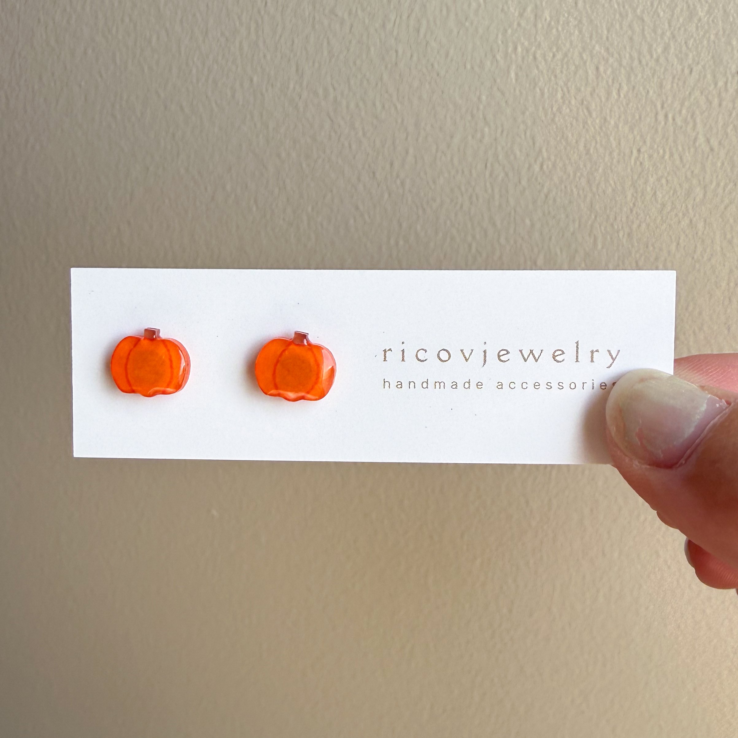 Pumpkin Studs