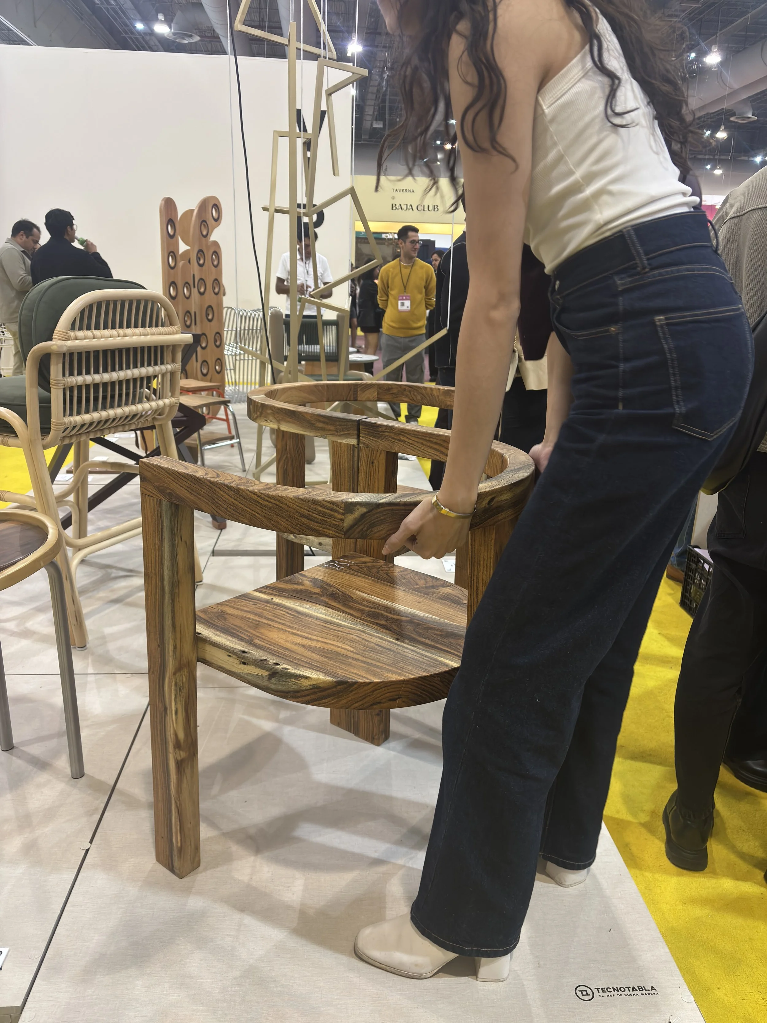 ESSE Chairs in Zona Maco