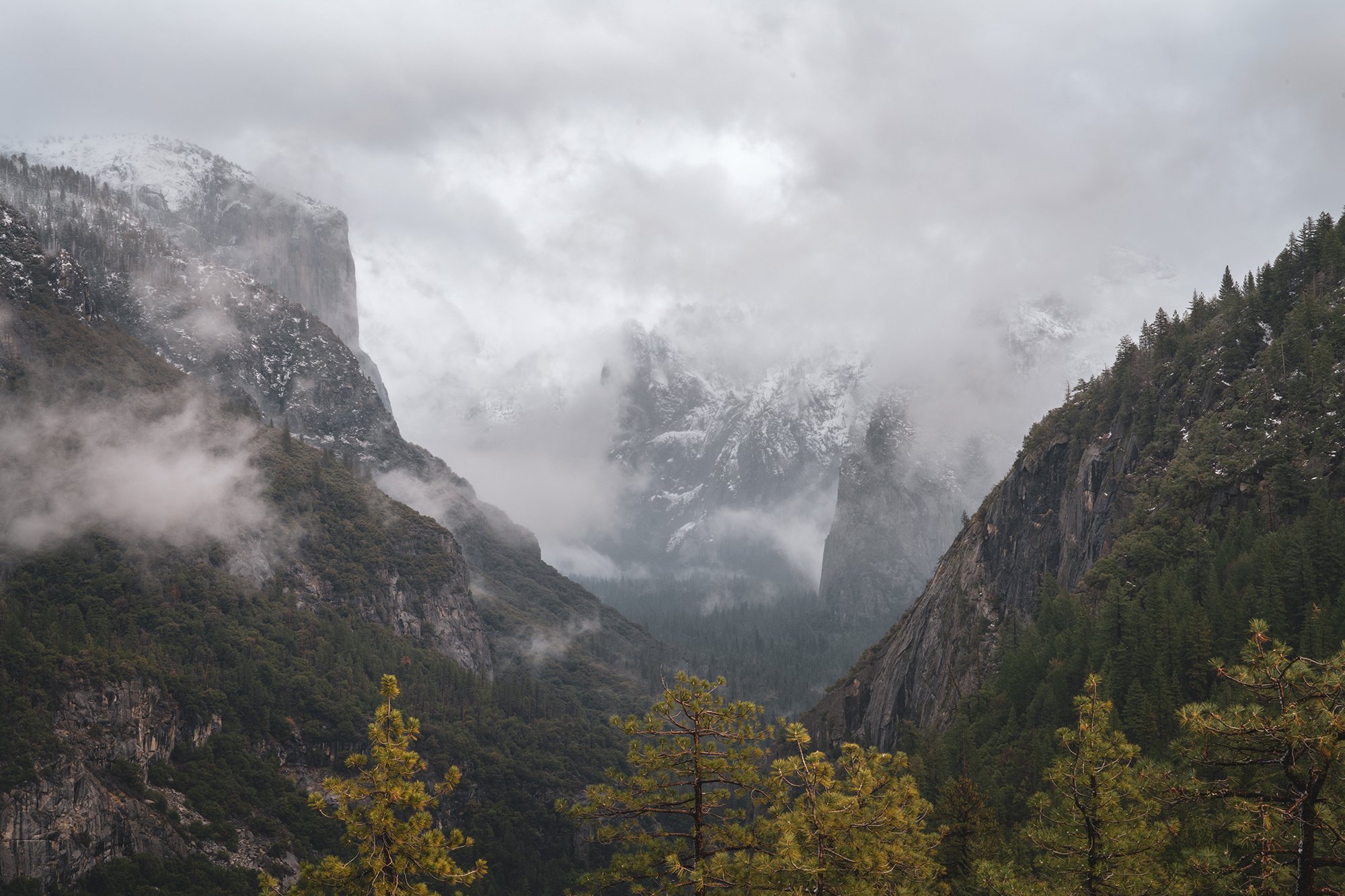 Yosemite, California - Sierra Nevada Mountains Winter