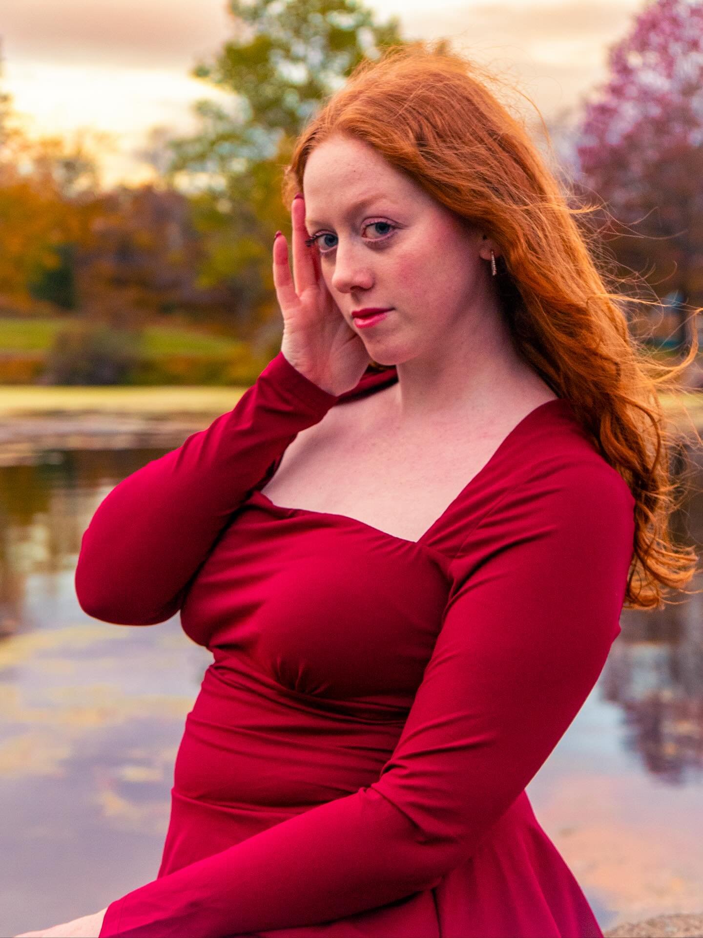 Loyalty over lies ✨ Glow > Gossip 💖
&bull;
Model: @ak_legacy04 
Photography: @gothgirlmedia 
&bull;
#portraitphotography #orangecountyphotography #firstphotoshoot #besties #sombr #queenenergy #outdoorportraits