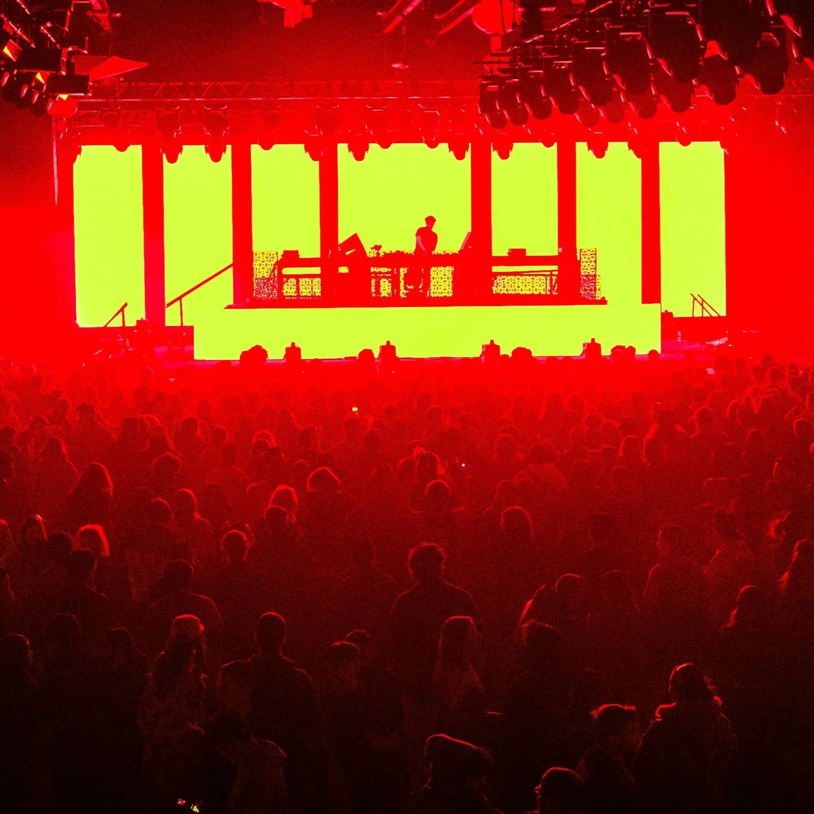 Pyro, Lasers + SFX
