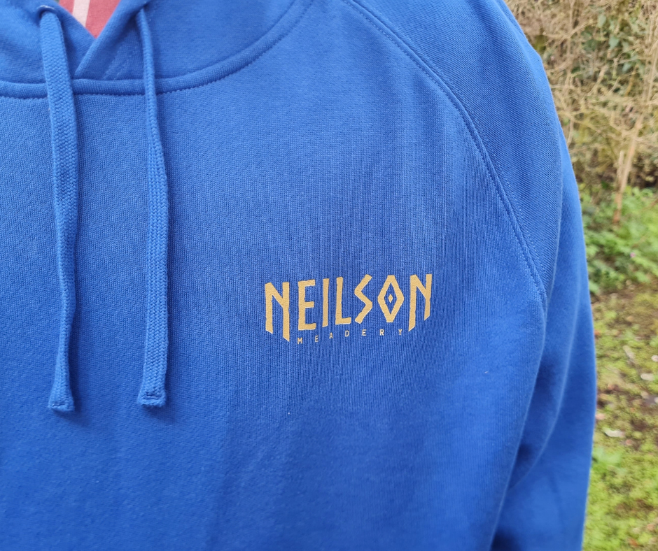 Blue Hoodie Lapel.png