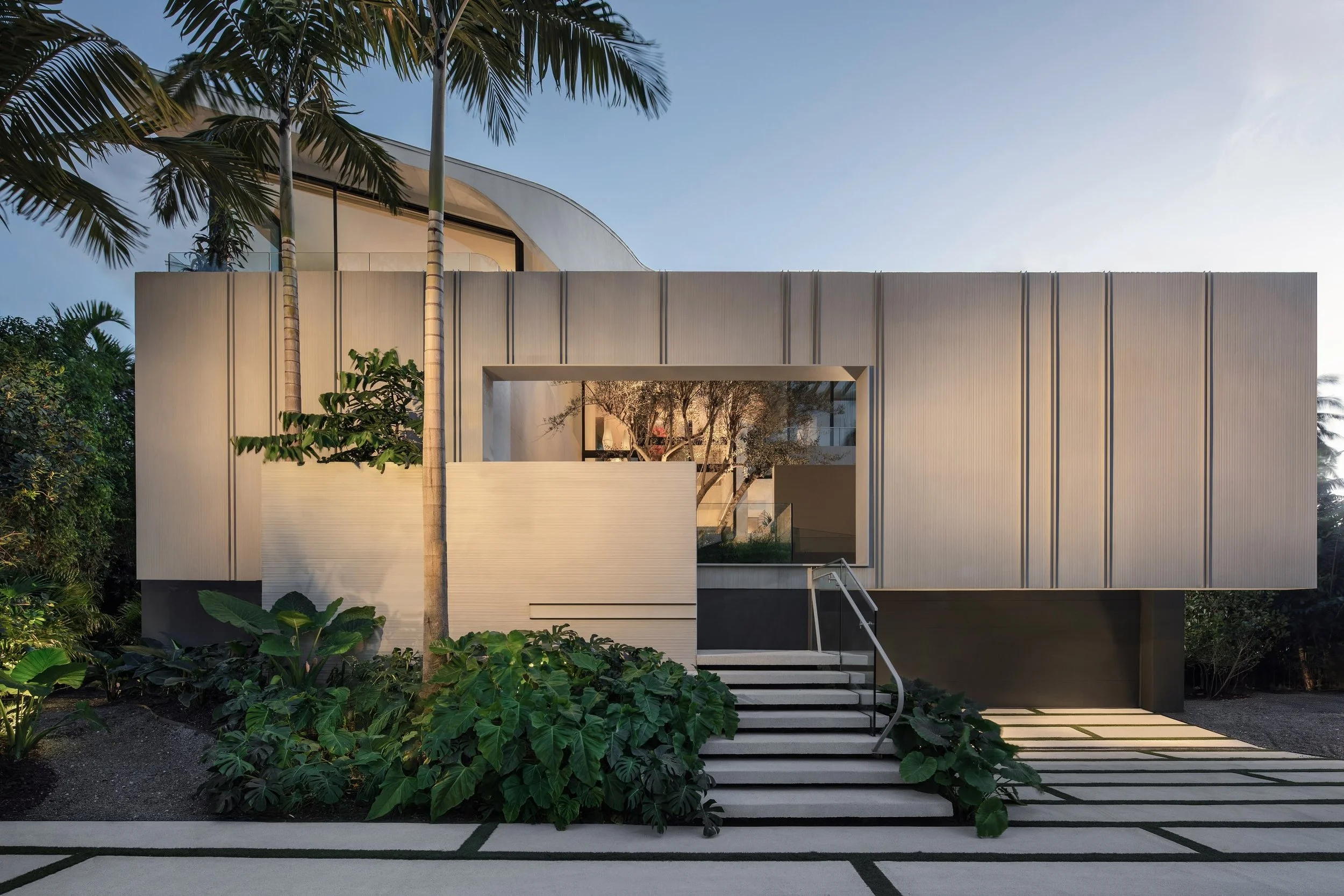 📍SUNSET 4, MIAMI BEACH 🏝️