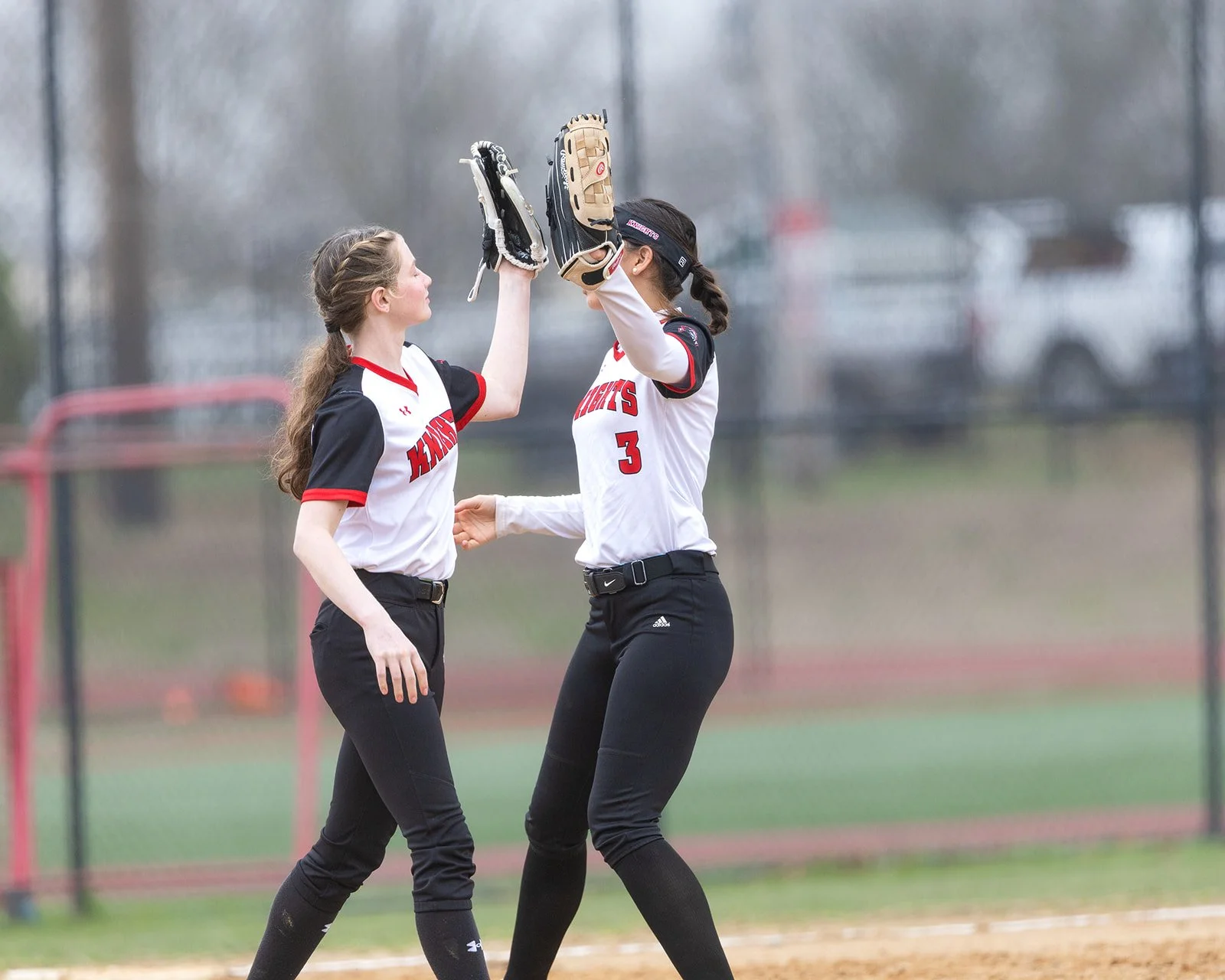 FPMVaristySoftball-2025_vsDivision-4-3-25_0018.jpg