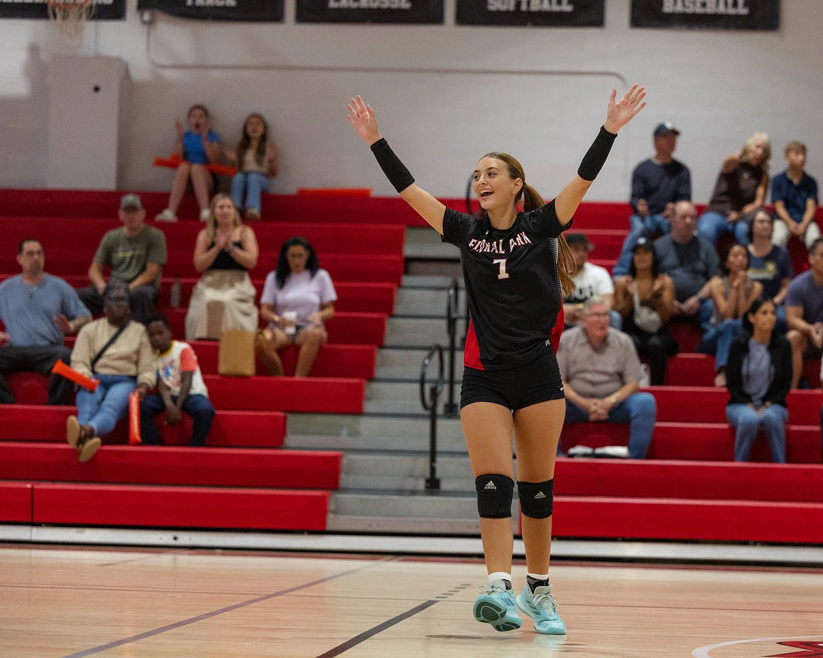 FPMGirlsVarsityVolleyball_vsClarke9-7-24_0009.jpg