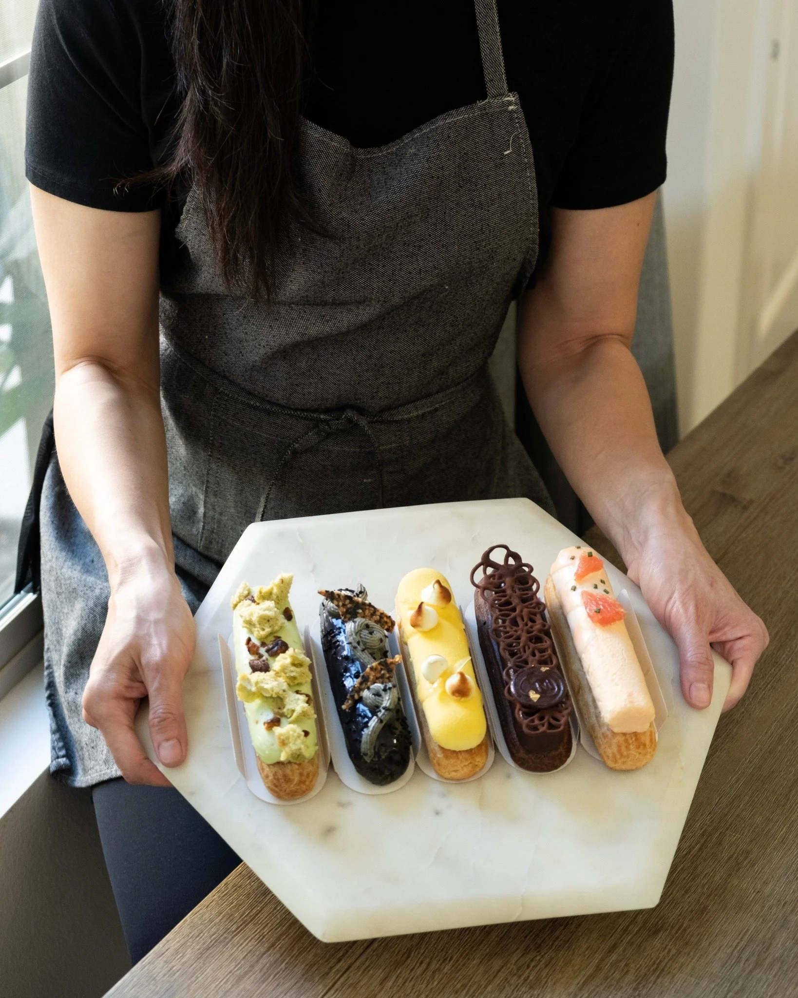 Fresh from the oven and straight to your heart 💛
Baked up some eclairs this morning—light, crisp, and filled with goodness.
Just a little something from your neighbor to sweeten the day ✨🍫