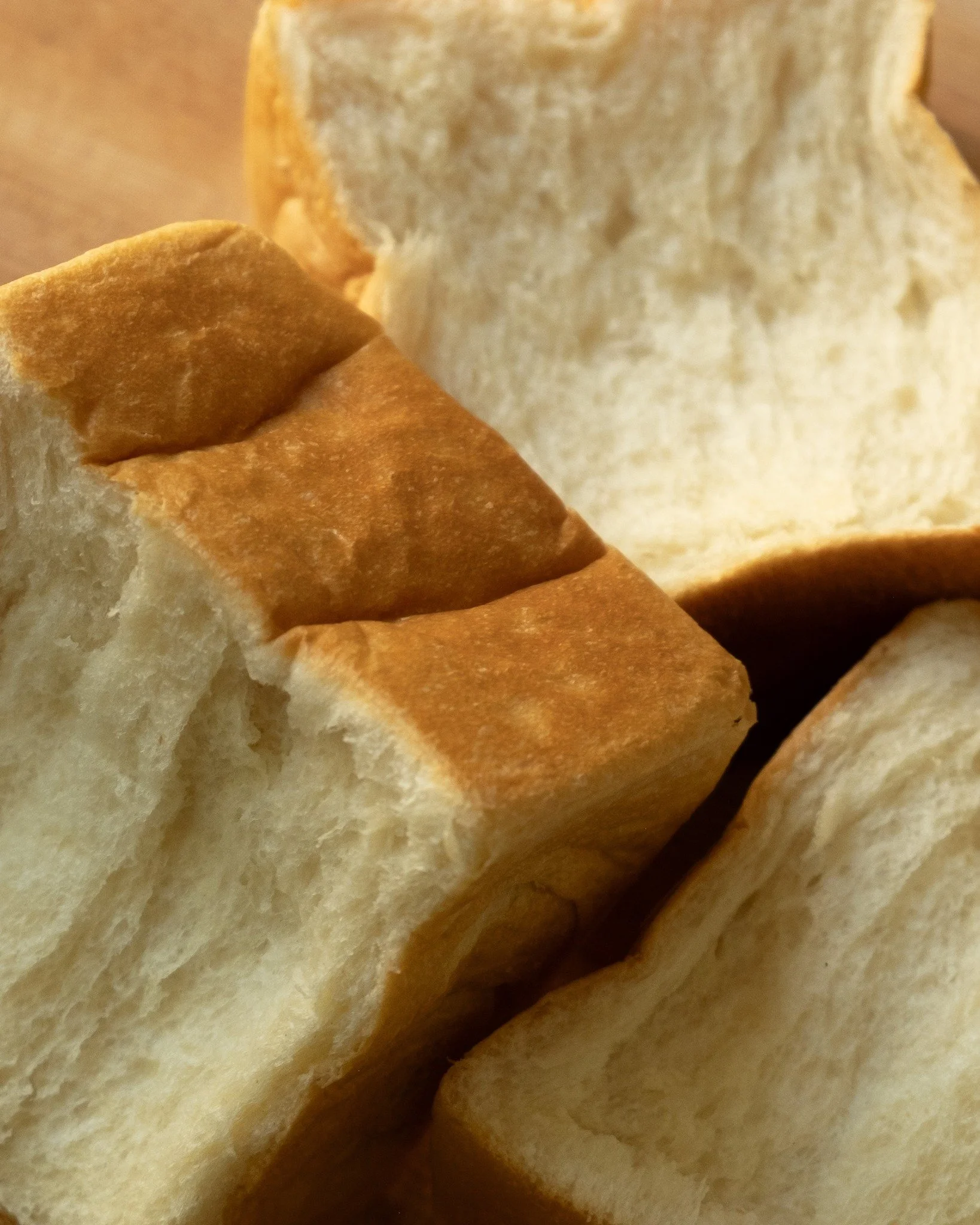 There&rsquo;s beauty in simplicity.
Light, pillowy, and thoughtfully made, our shokupan is proof that the simplest things can feel the most special 🤗✨

#shokupan #plainbread #loaf