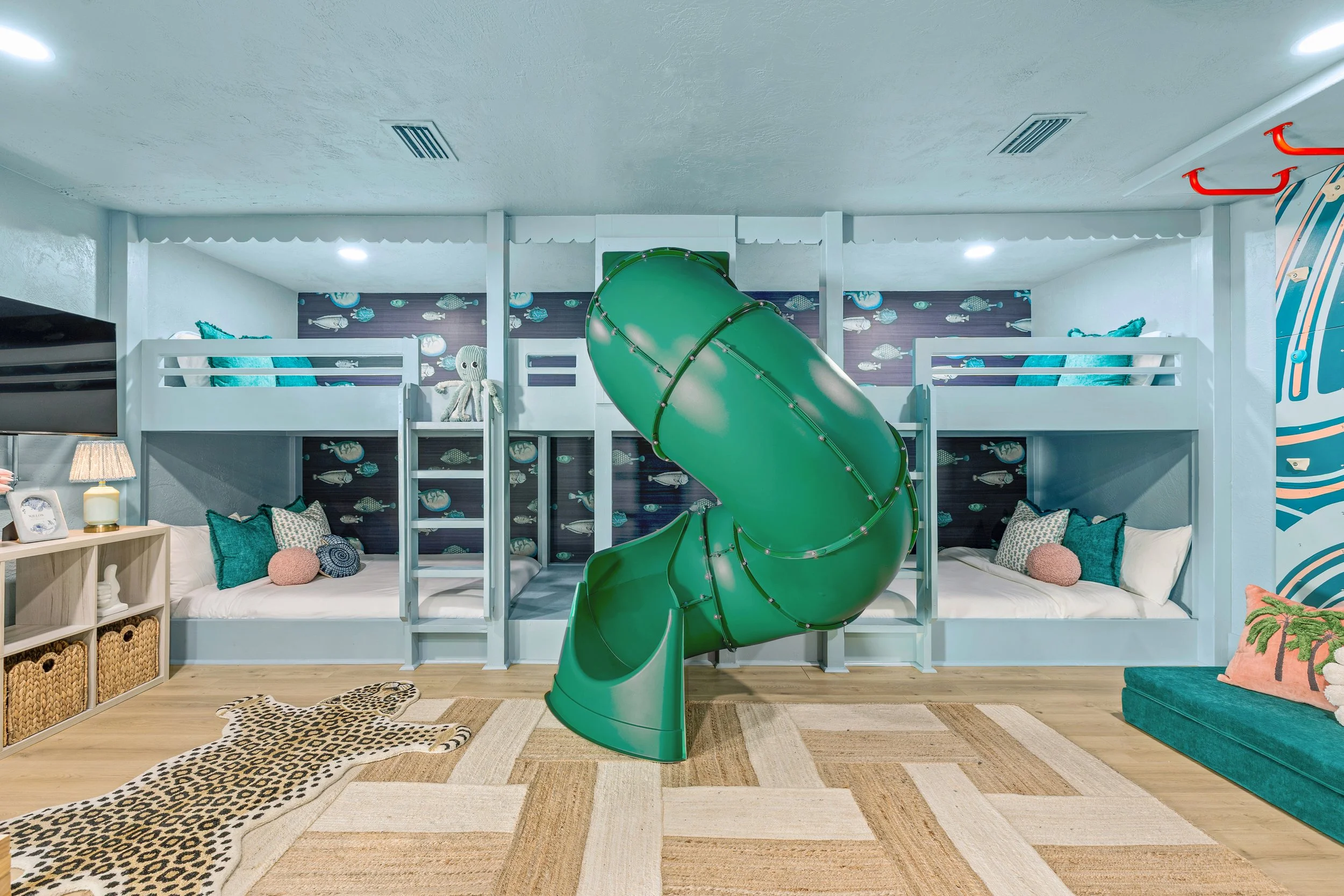 8904 124th way-160_slide.jpg