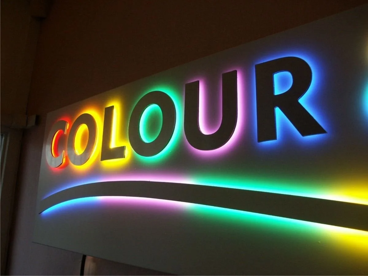 neon 2.jpg