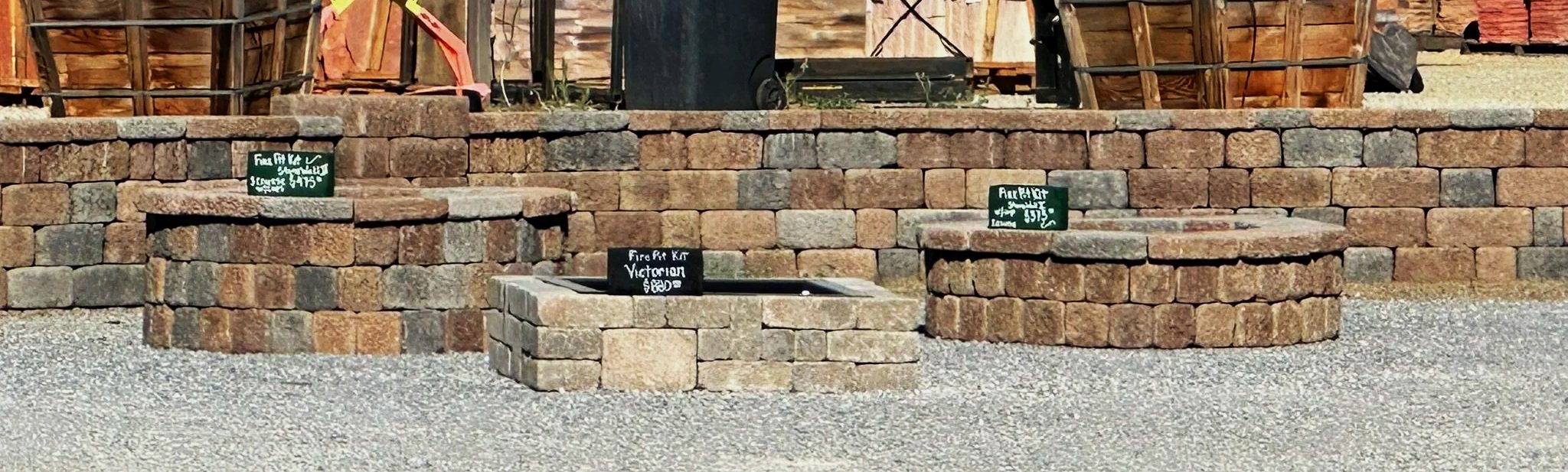 Charming fireplaces for your backyard