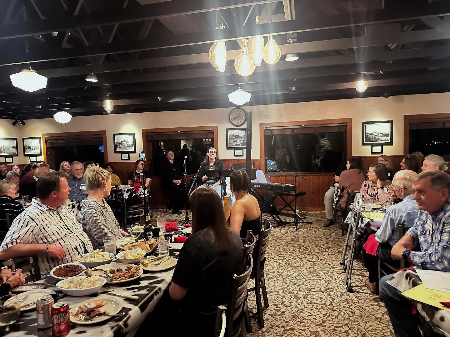 We love our host for our storytelling nights! The County Line on Bee Caves on the Hill makes sure we eat well and enjoy this classic Westlake haunt!
@countylinehill