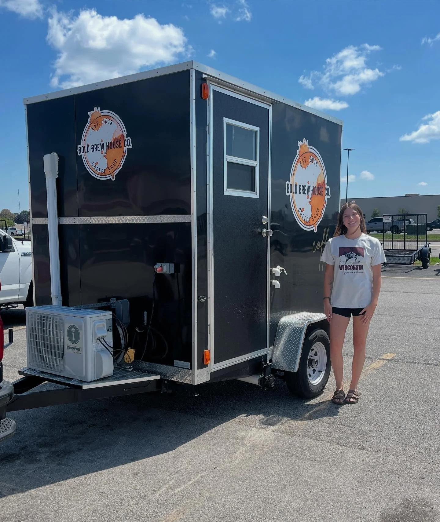 My sister and I went on a little road trip today&hellip; 
Trailer is secured, now time to add some personal touches! 🍑