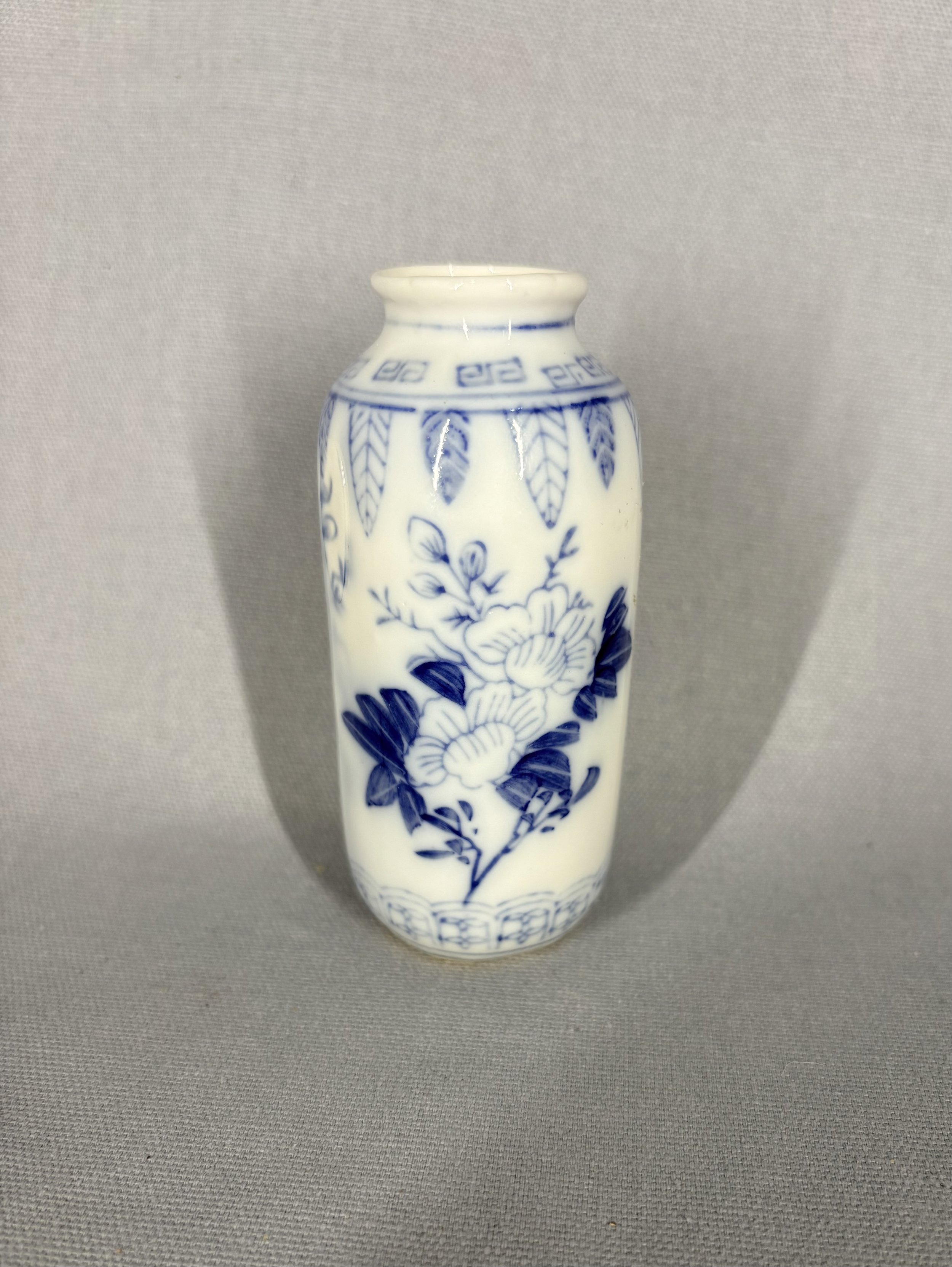 Chinese Blue & White Porcelain Bud Vase Qing Dynasty Style, Late 19th – Early 20th Century