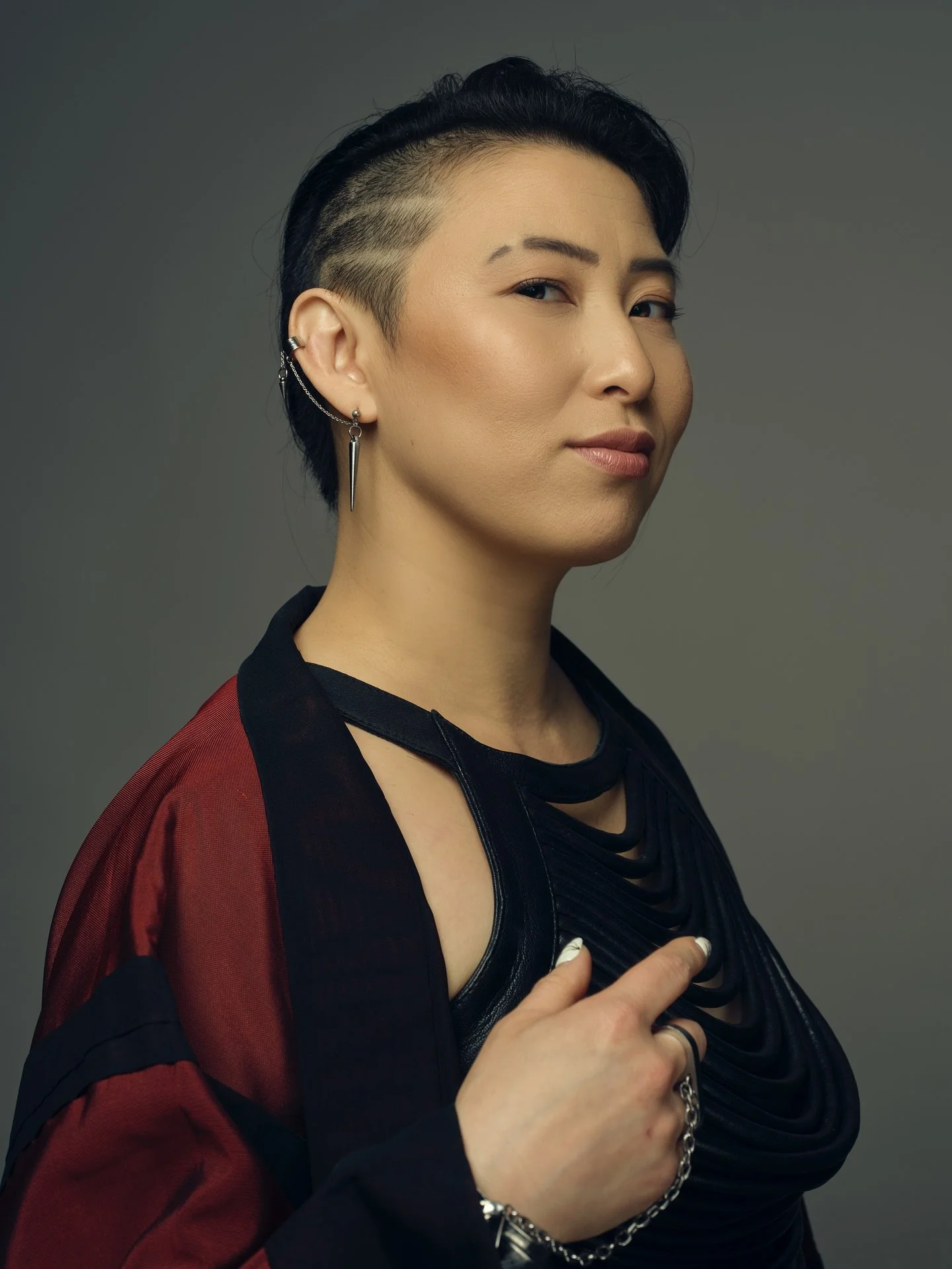 Girl With A C*nty Earring (2026)

Thank you to the US Breakthrough program for getting us our truly beautiful BAFTA teatime red carpet portraits!
📸: Justin Bettman
💄: @redrighthanded