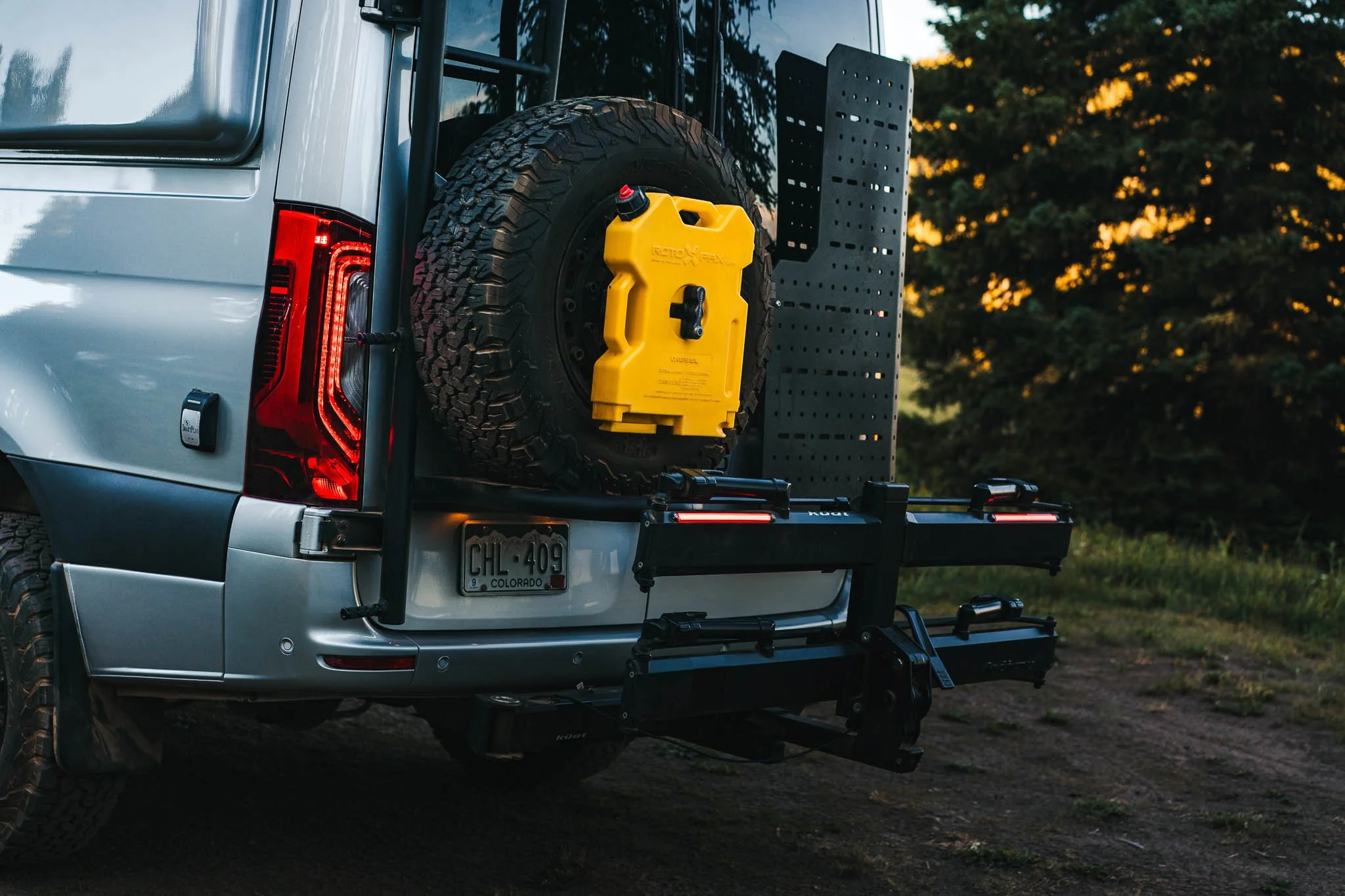 Custom Van Conversion_Lenado-02.jpg