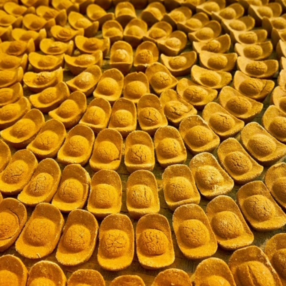 Layered pattern symbolizing how emotions build on each other.