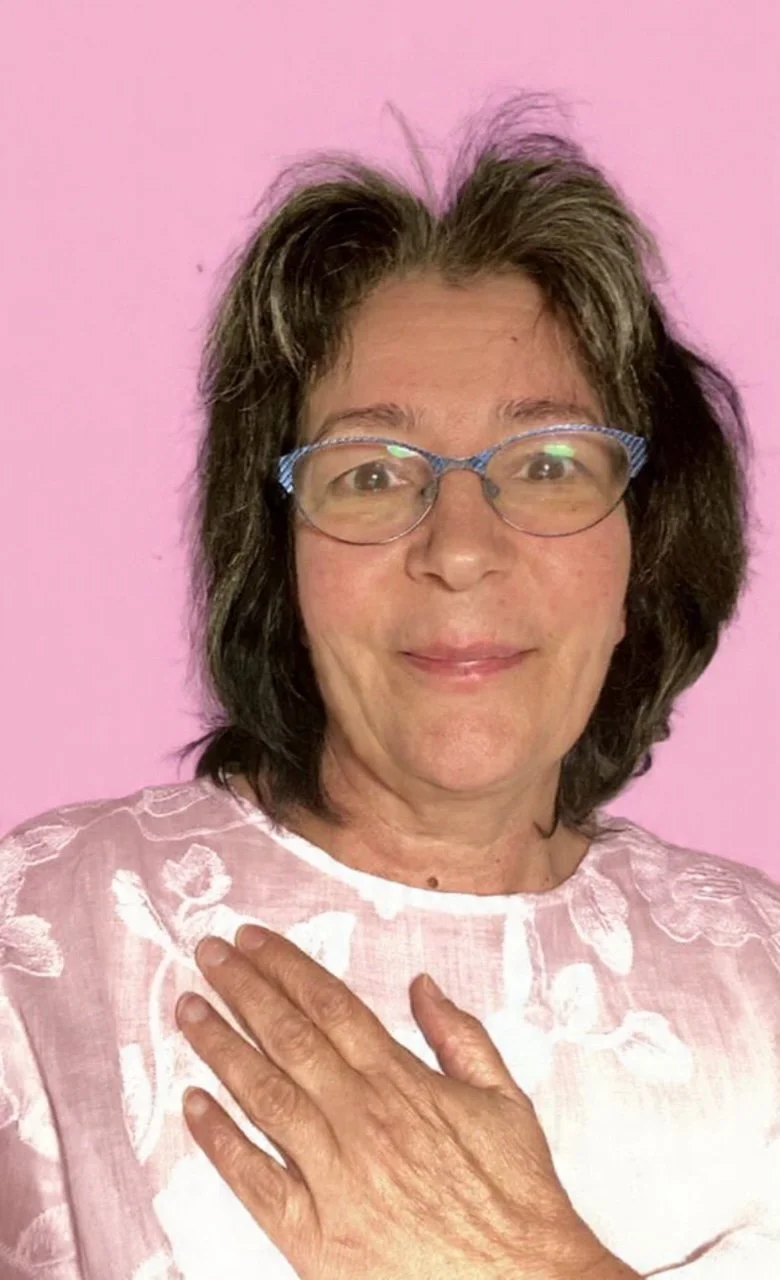 Mihaela Iukovici, founder of Life Line Bioenergetics, energy healing practitioner.