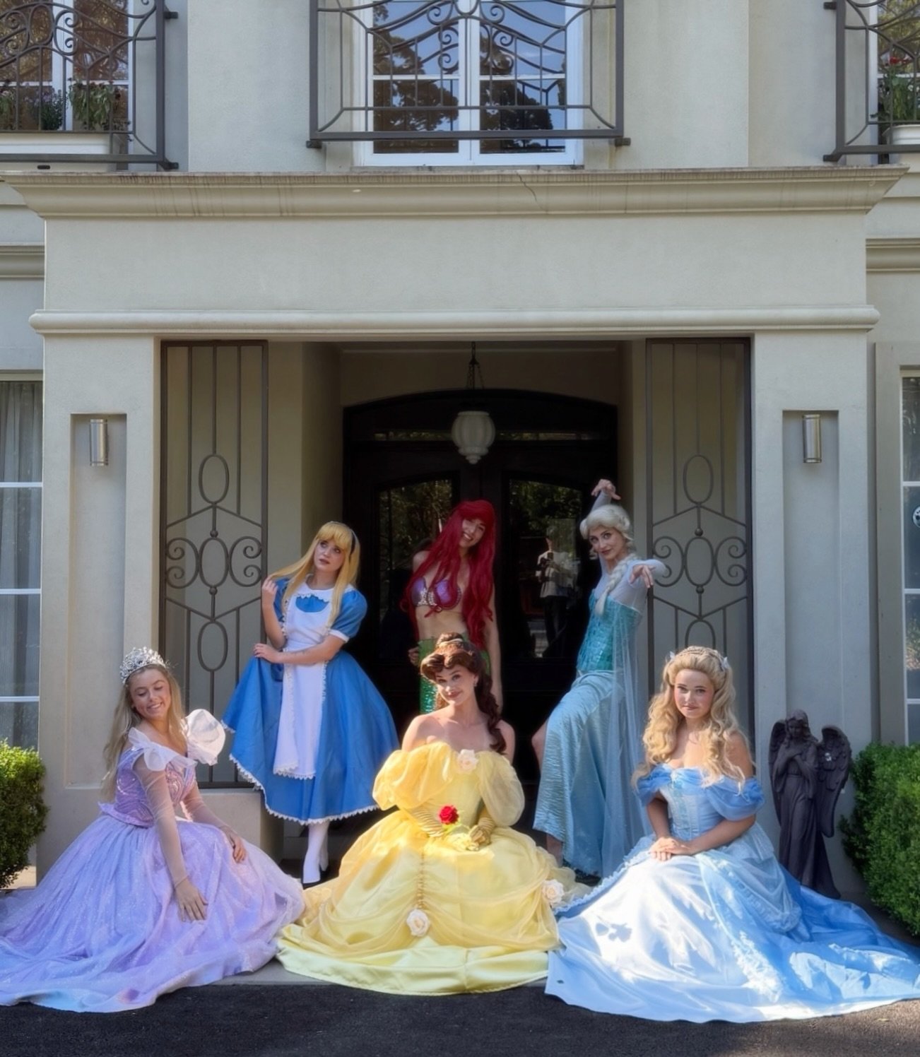 🌟 If you wanted to know a little more about what we offer, look no further! From royal balls to birthday celebrations, our princesses are ready to make your little one&rsquo;s dreams come true. 🌟

Whether they want to dance with a princess, hear en
