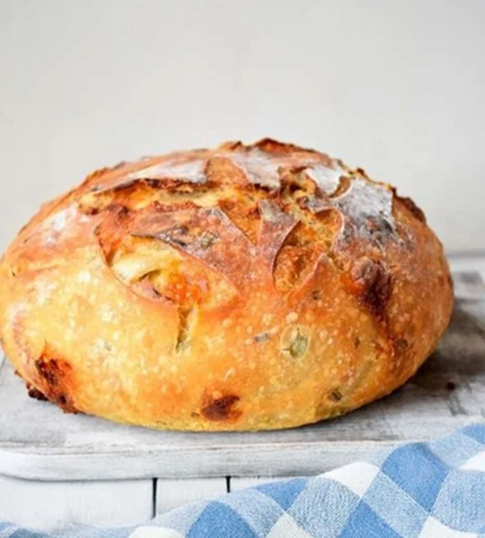 Cheddar Jalapeño Sourdough Bread