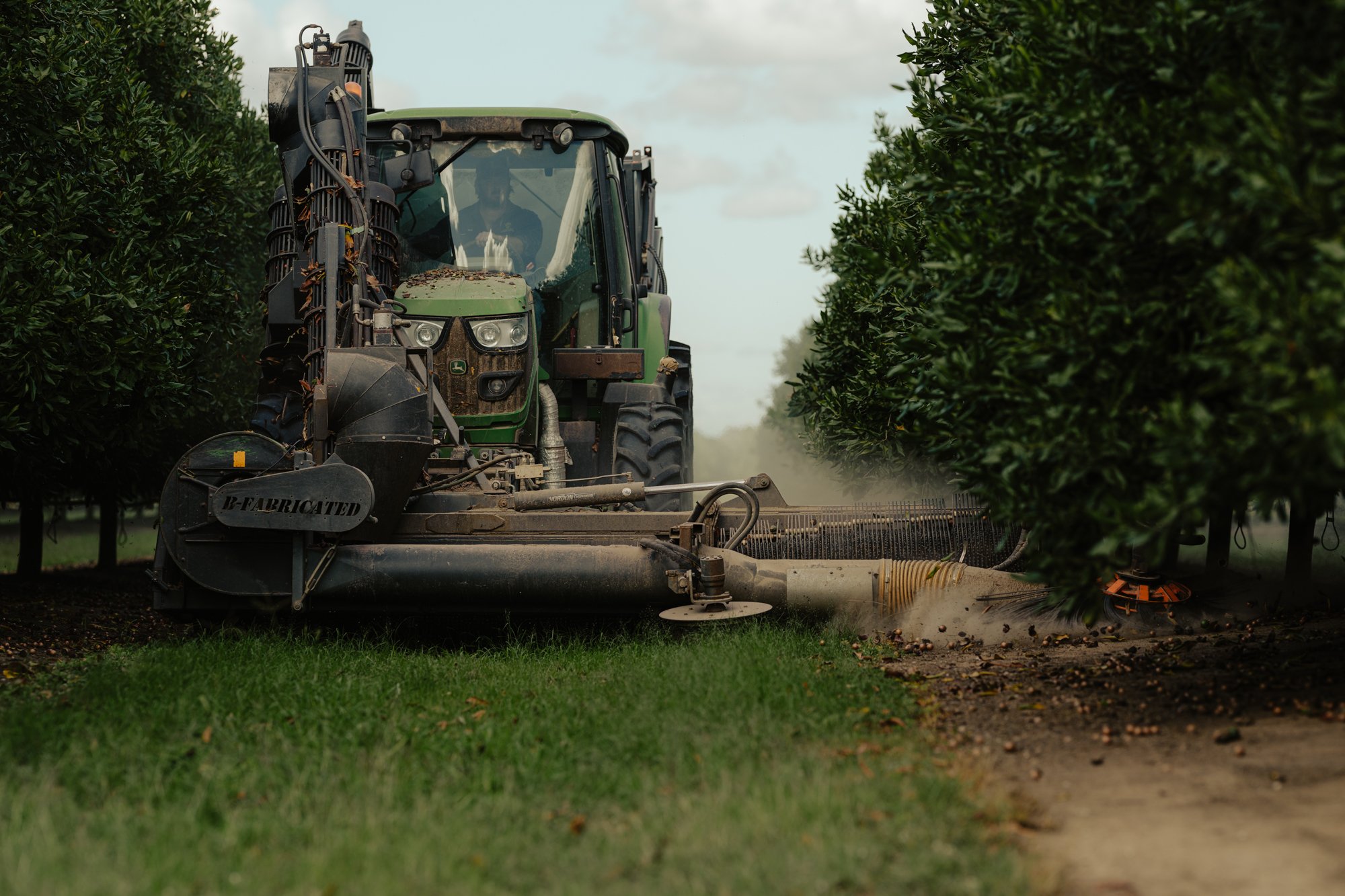 CHRIS SWEETAPPLE-Sheppard OS - Harvesting - Web - 27.jpg