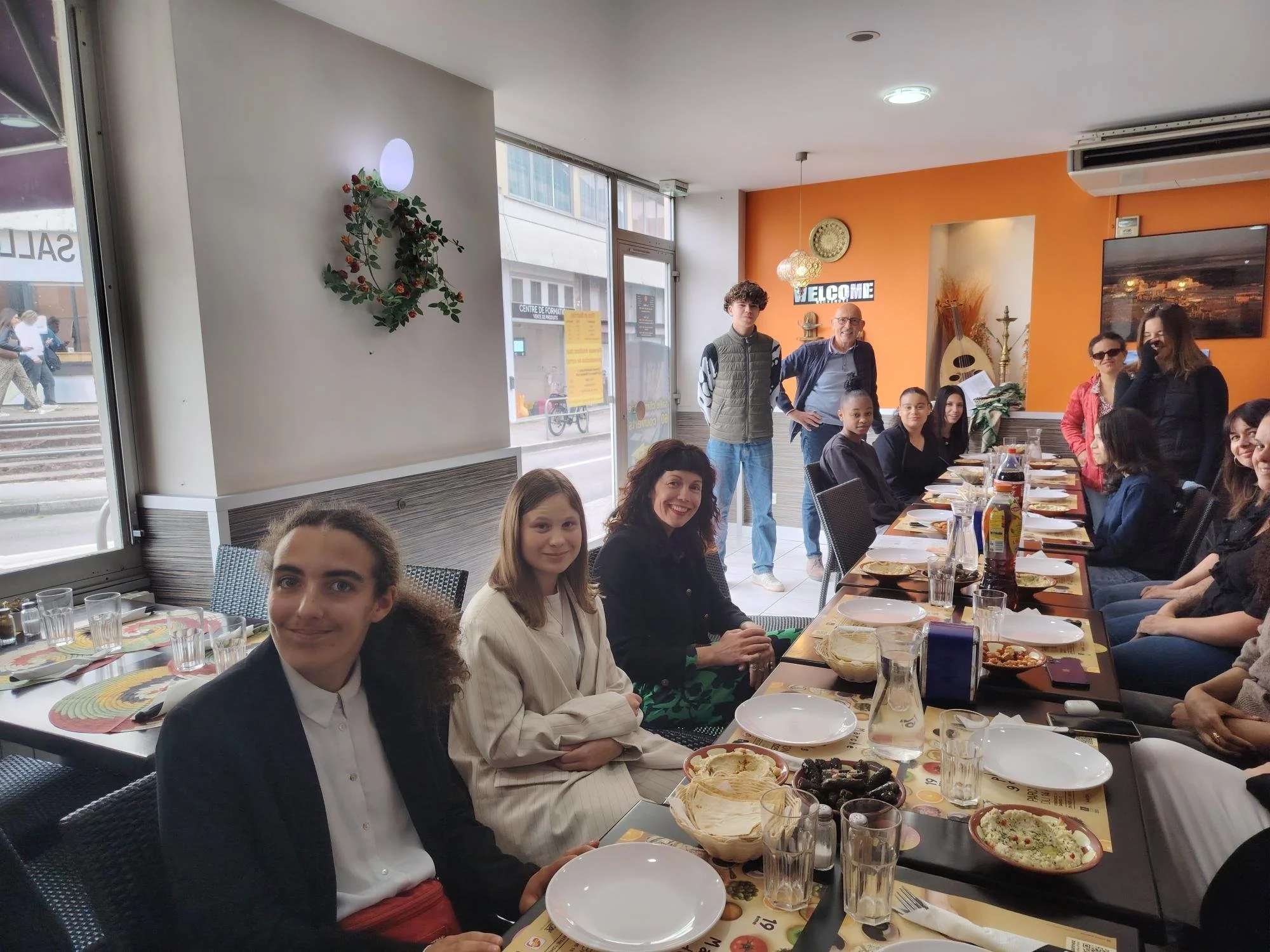 Quand la cuisine devient un pont entre les cultures : un banquet levantin avec les élèves du lycée Émiland Gauthey