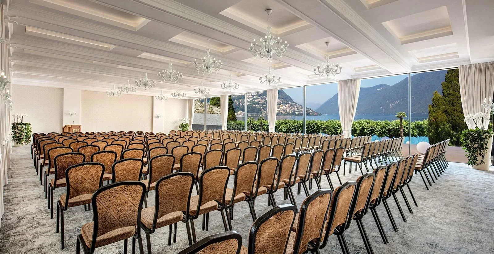 1600-Splendide-Lugano-Hotel-Panorama-Room---Conference.jpg
