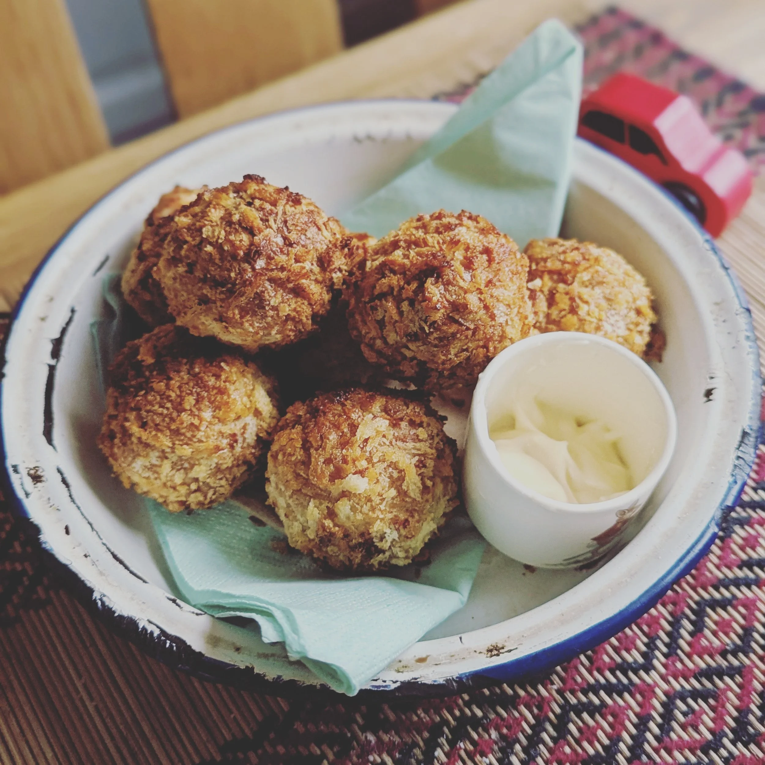 Mini Chicken Parmesan Kievs 

There&rsquo;s something irresistible about crispy, golden chicken with a delicious garlic butter centre. 

These mini chicken parmesan Kievs are a fun, child-friendly version that work particularly well for fussy eaters.
