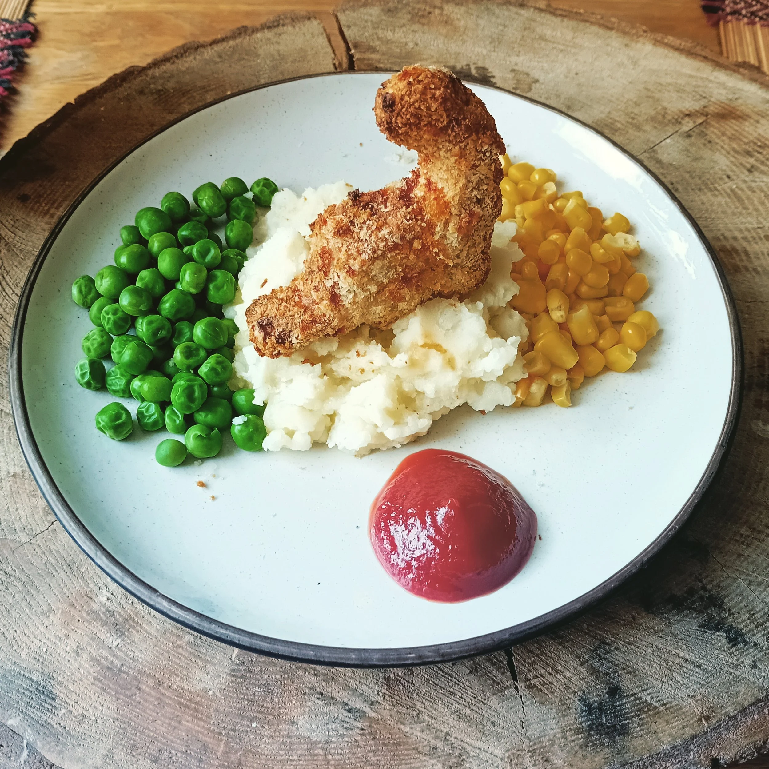 Homemade Turkey Dinosaurs
 (Egg &amp; Dairy Free)

Whilst the weather is hot, picky eating is definitely in full swing, and I&rsquo;ve been struggling to get Eli interested in meals lately. Today I decided to make homemade turkey dinosaurs &mdash; an