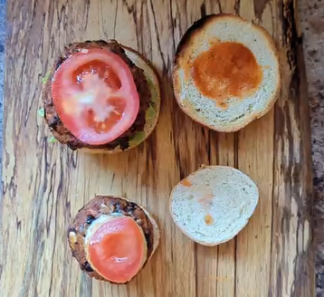 Mini Black Bean Burgers 🍔 🫘