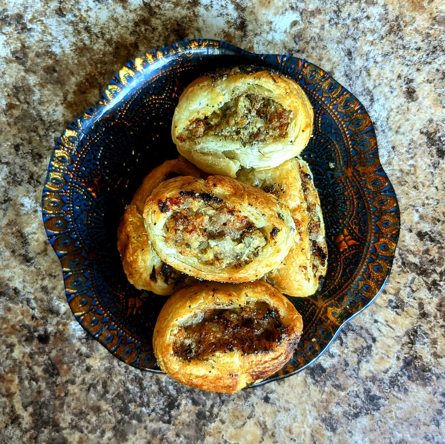 Pork and Apple Sausages Rolls 🐖