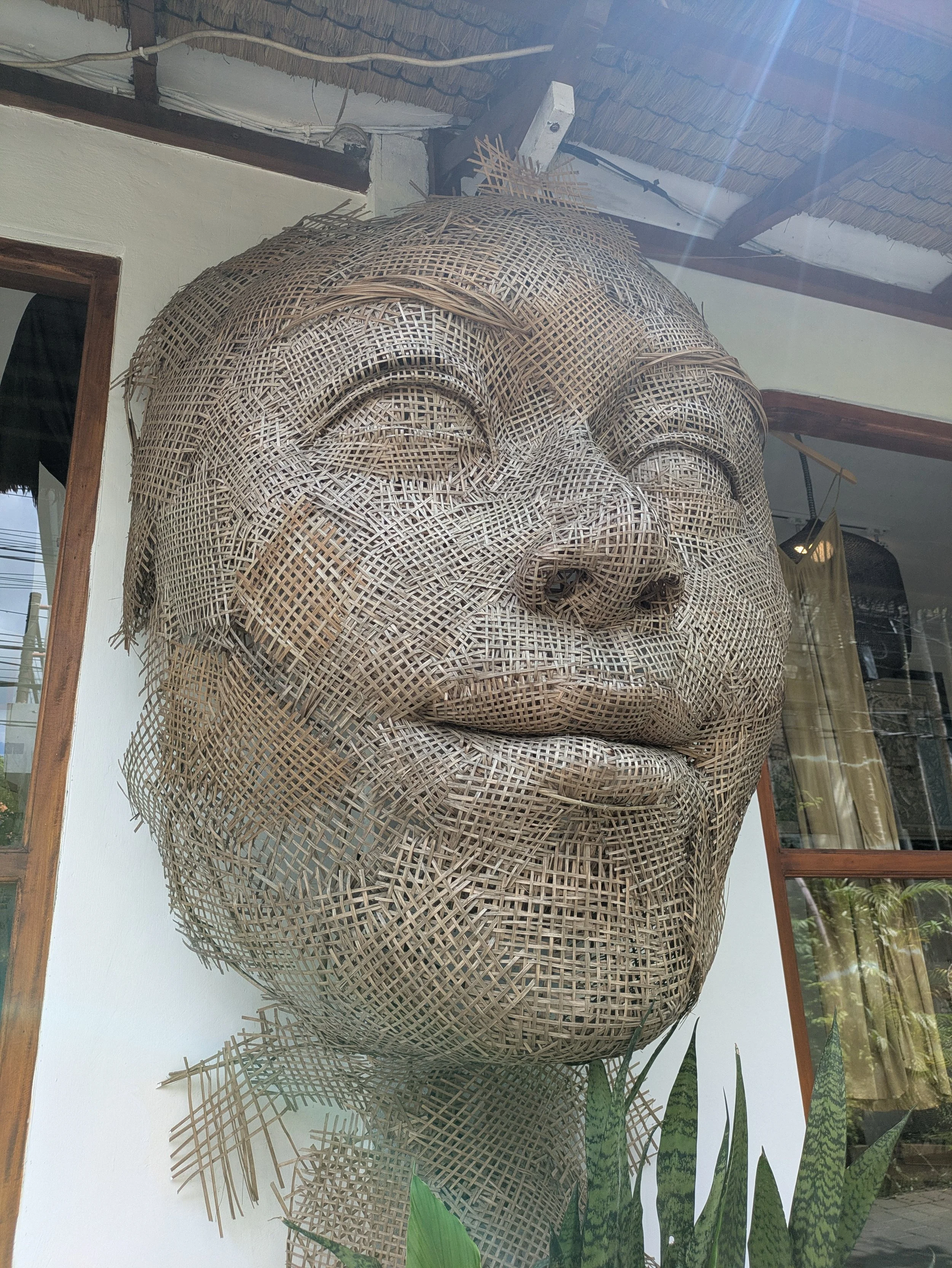 bambus-skulptur-kunst-ubud-bali-lokalhåndværk.jpg