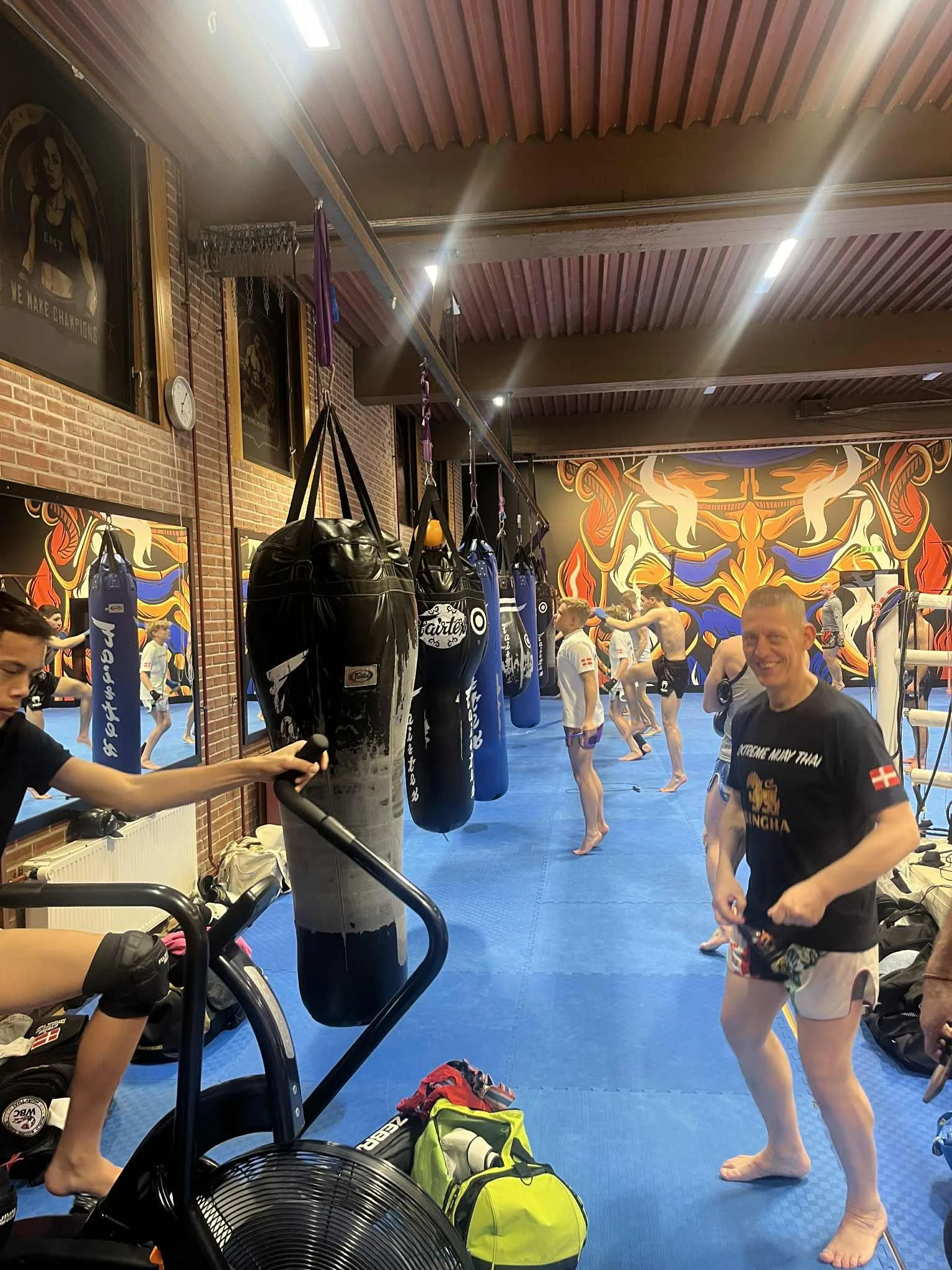 Extreme Thai Boxing-klubben har vundet mange medaljer nationalt og internationalt og har medlemmer i alle aldre.