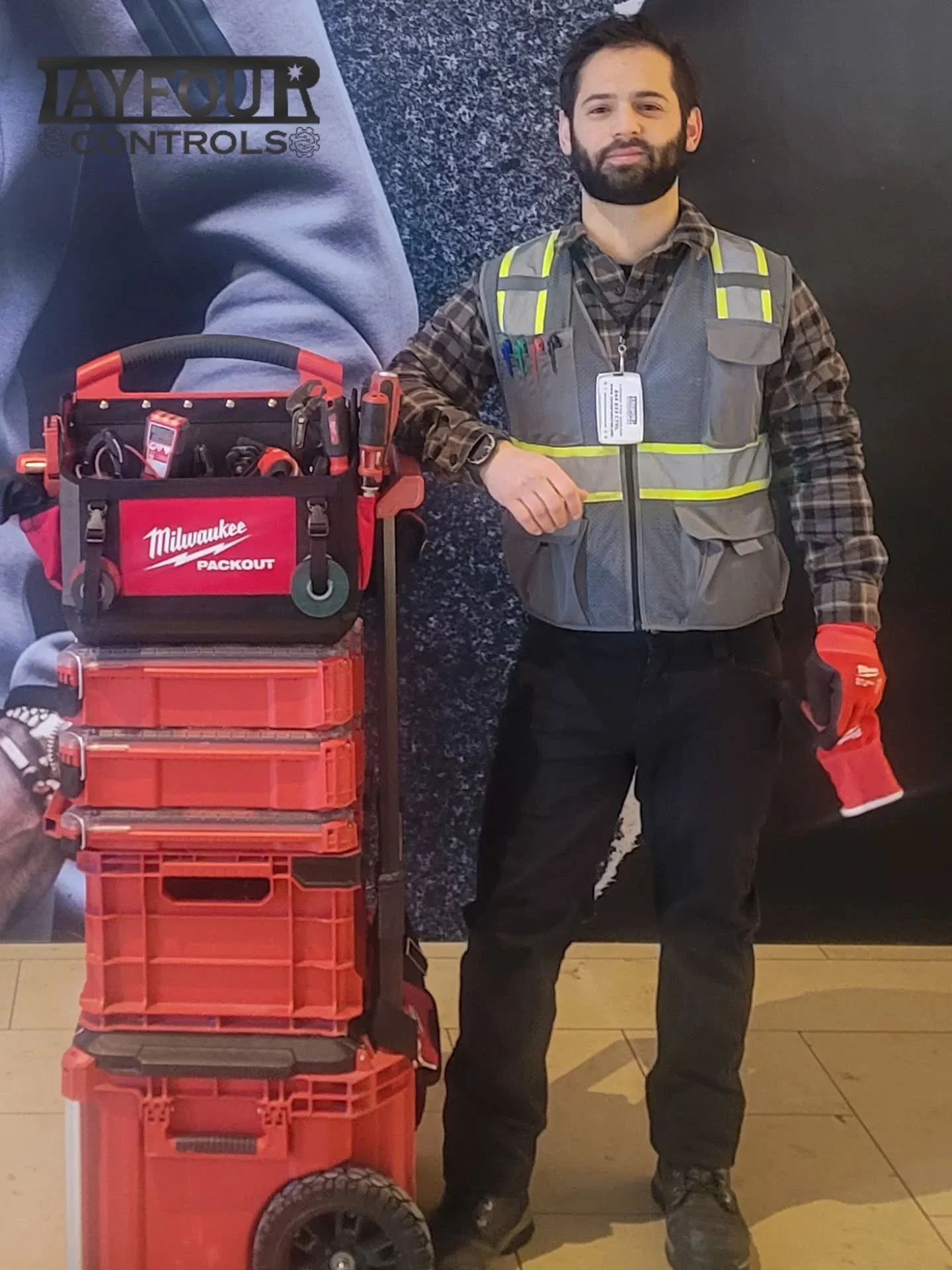 Working for @wadielectric_llc
-
We deliver our services with the highest quality according to the national codes and under supervision of our masters to satisfy our valued customers.
---------------
- LIVING THE DREAM -
https://tayfourcontrols.com/
-