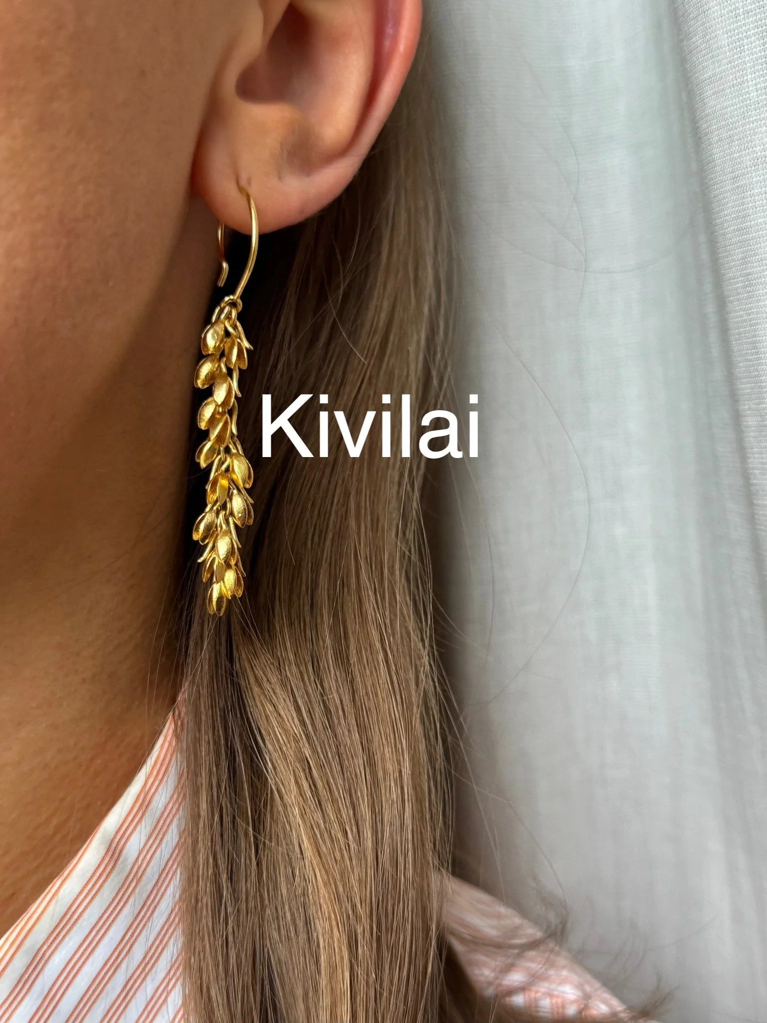 M&oslash;d Kivilai p&aring; DESIGNKRAFT l&oslash;rdag 4/10

Kivi Lai er smykkedesigner med mange &aring;rs erfaring, herunder en periode som chefdesigner hos Arena Copenhagen. Hun er uddannet fra Designskolen Kolding i 1996, hvor hun samme &aring;r m