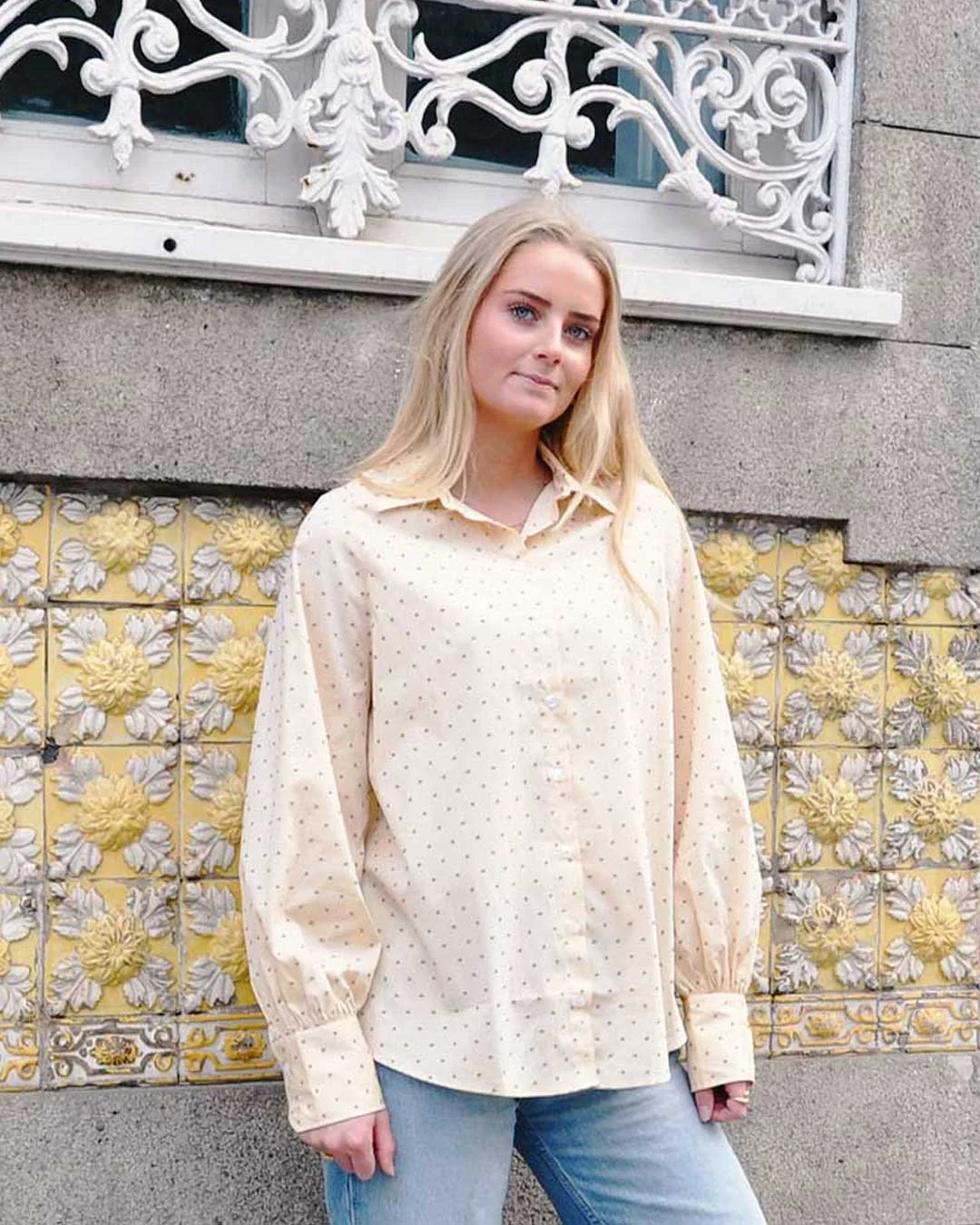 amoode-yellow-shirt.jpg