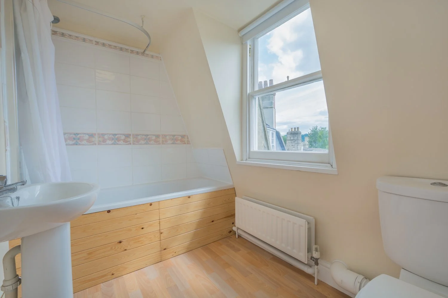 39 St James Square Maisonette-12.jpg