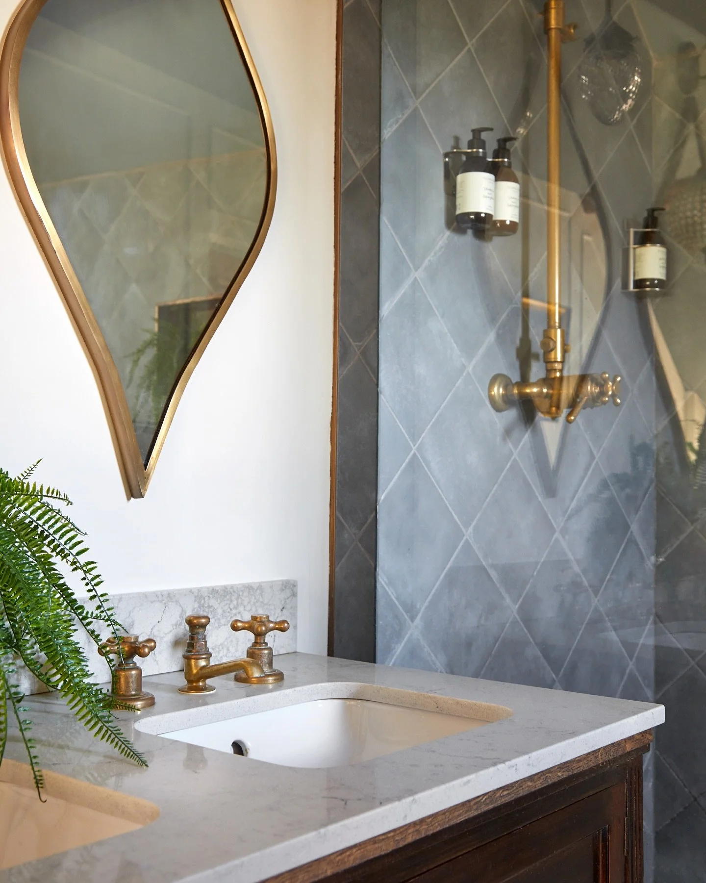 Looking after your Unlacquered Brass doesn&rsquo;t need to be complicated.
Here are a few simple steps to keep your taps glowing and graceful, straight from our workshop experts.

Swipe through to learn how to protect, polish, and preserve your brass